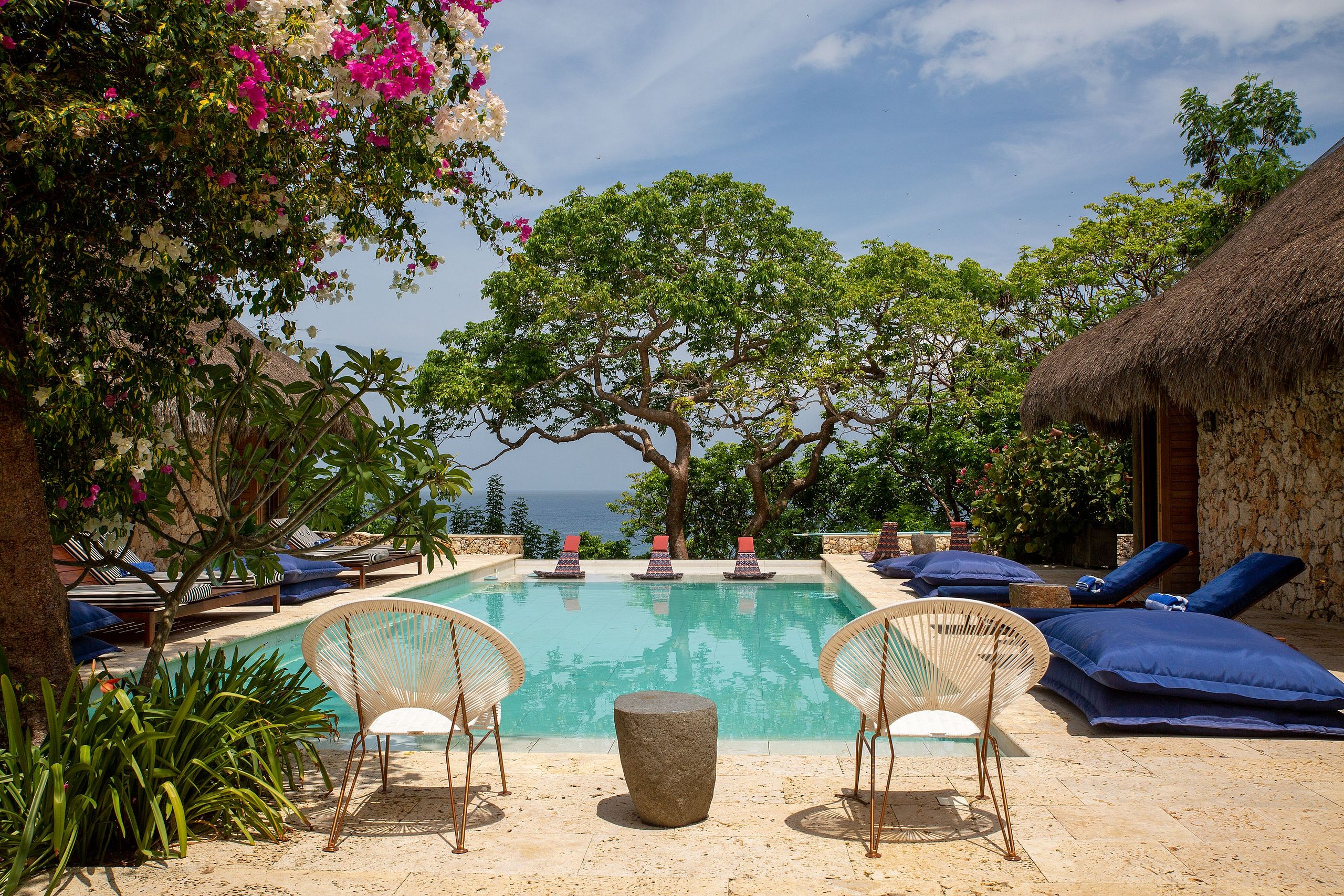 Property Image 2 - Beautiful island villa with infinity pool on Tierra Bomba Island