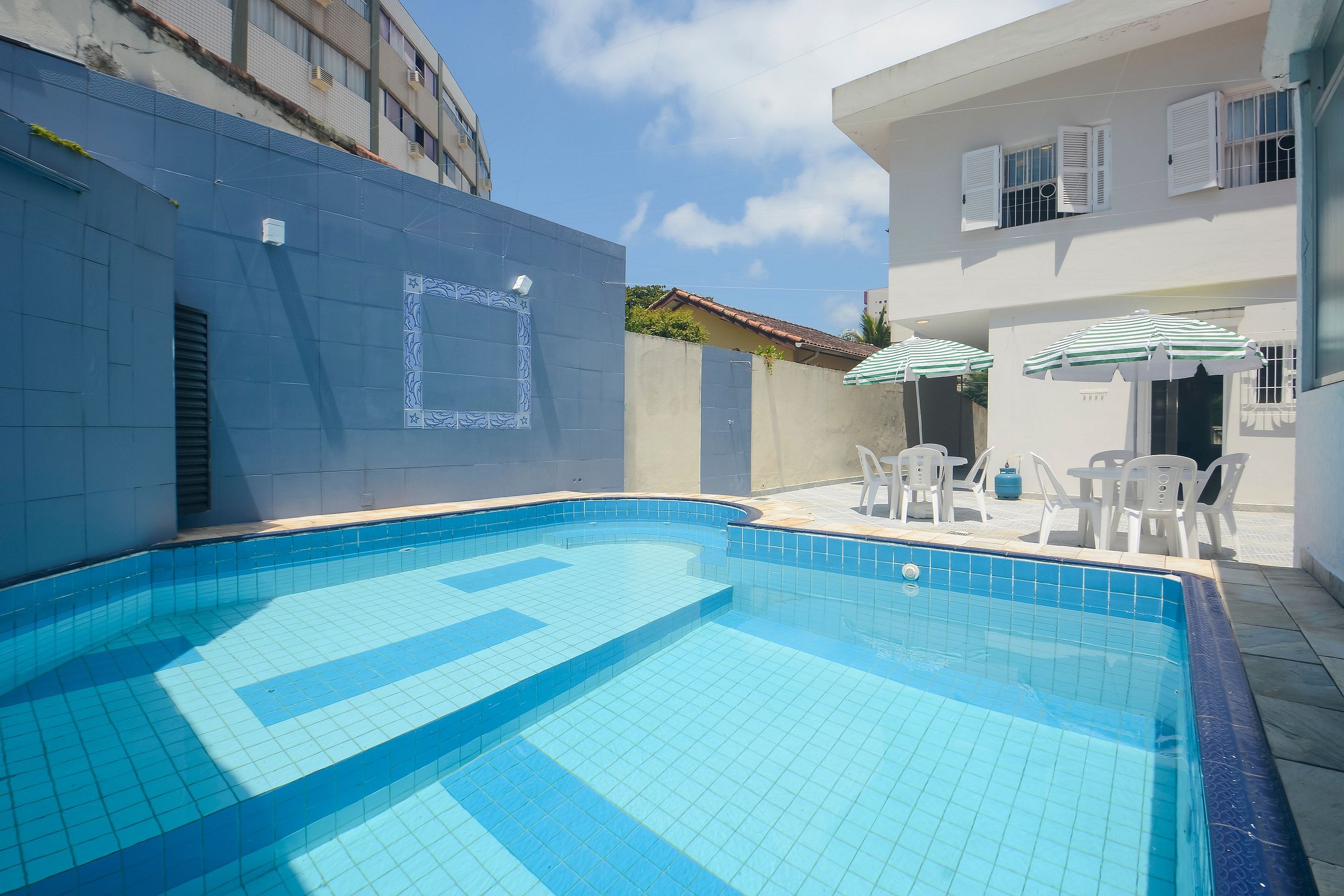 Property Image 2 - House with pool 200m from Tombo beach in Guarujá