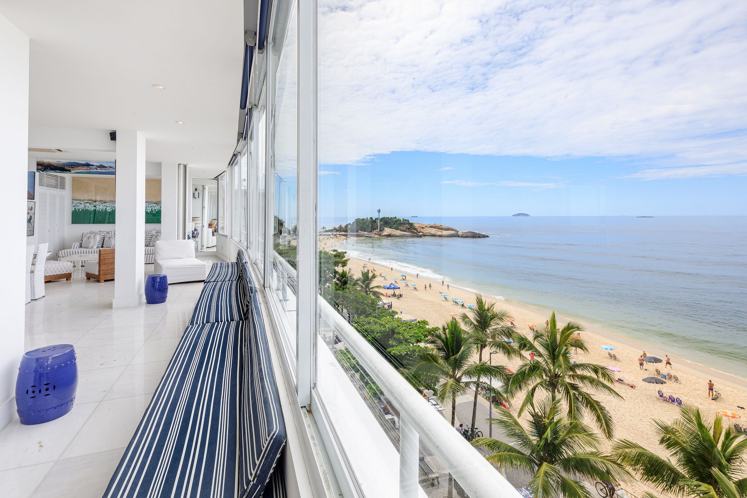 Property Image 1 - Rio082 - Charming beachfront apartment in Ipanema