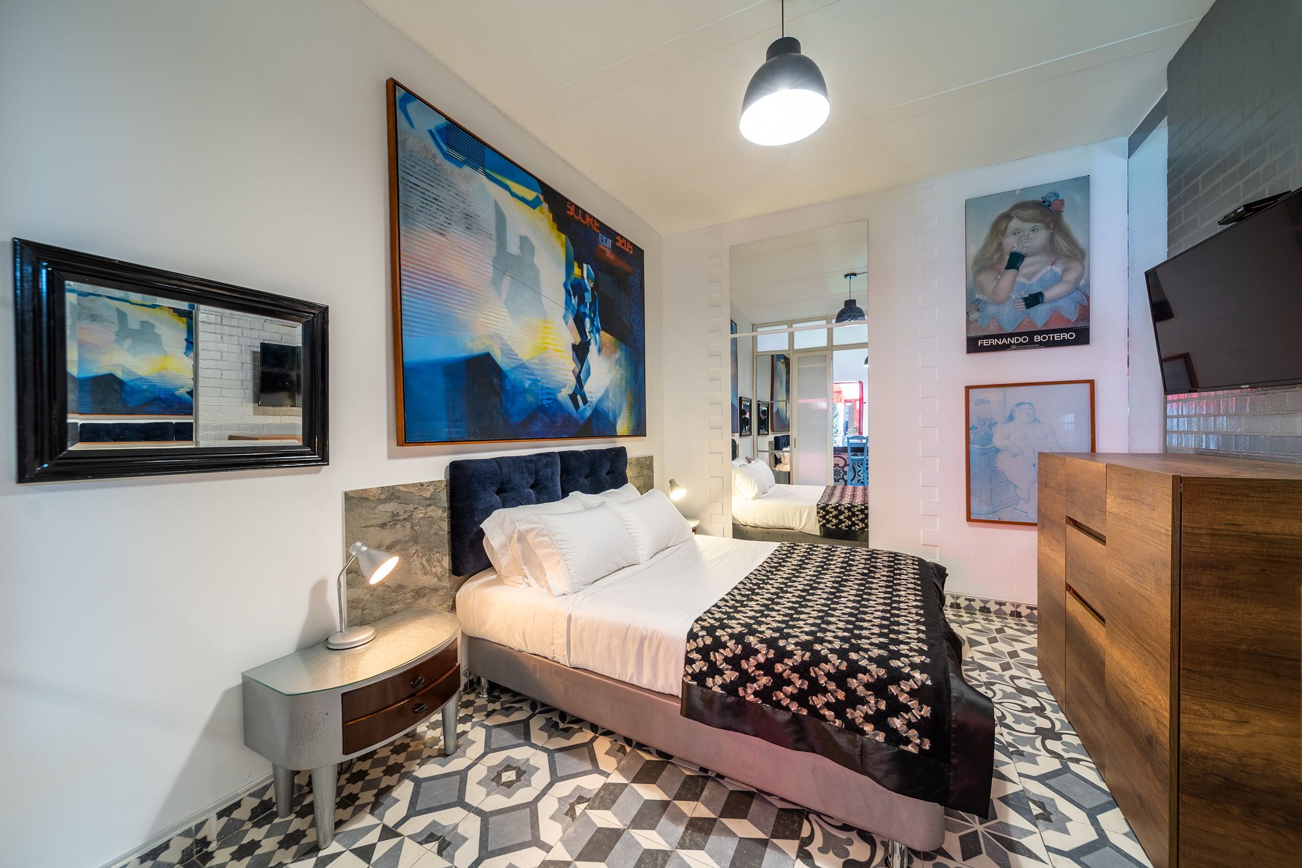 Property Image 1 - Stylish Apartment at Famous Fashion Designer home!