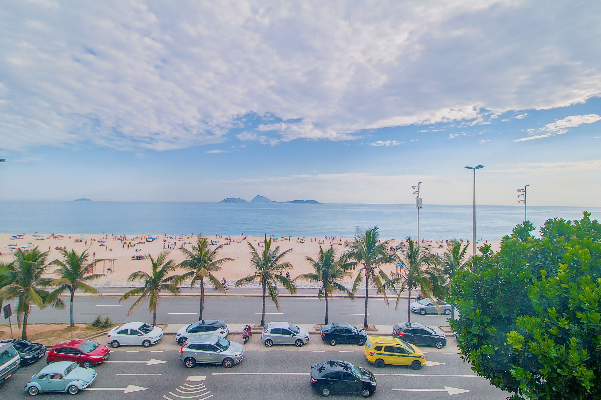 Property Image 1 - Apartment with sea view and 2 bedrooms for rent in Ipanema