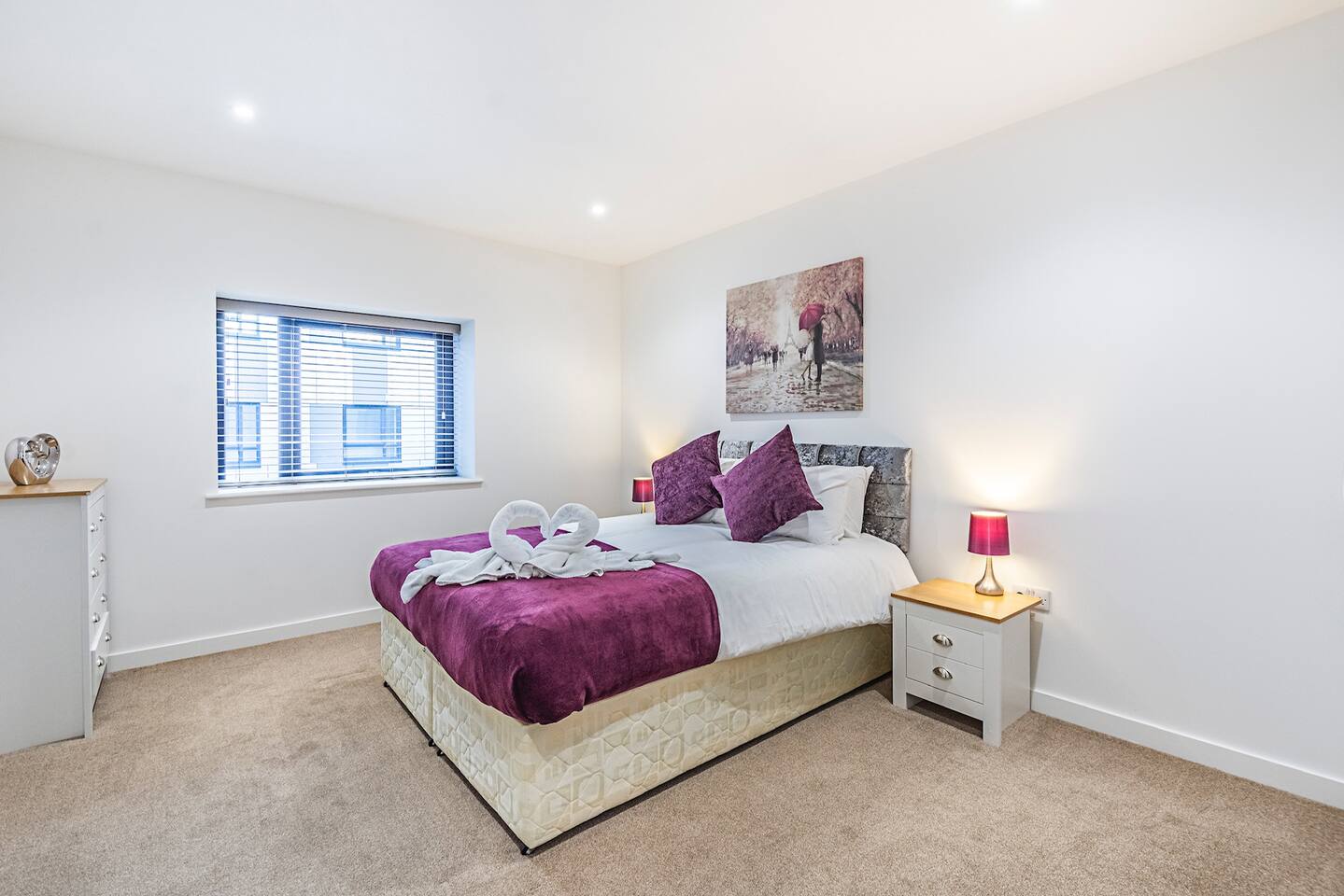 Property Image 1 - Fancy and luxe 1-bedroom flat in the city!
