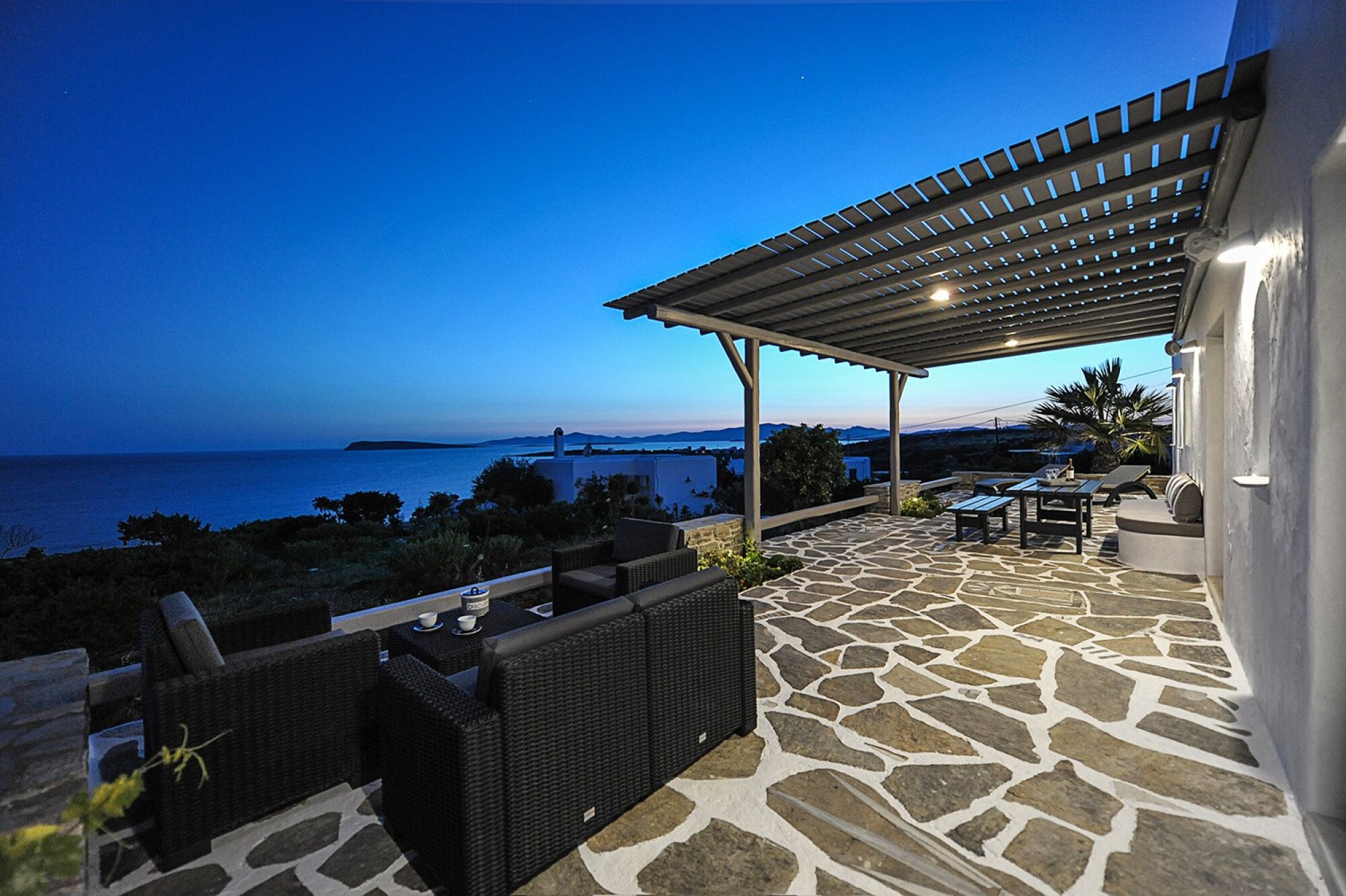 Property Image 2 - Exquisite Mykonian Villa Right Above Faragas Beach