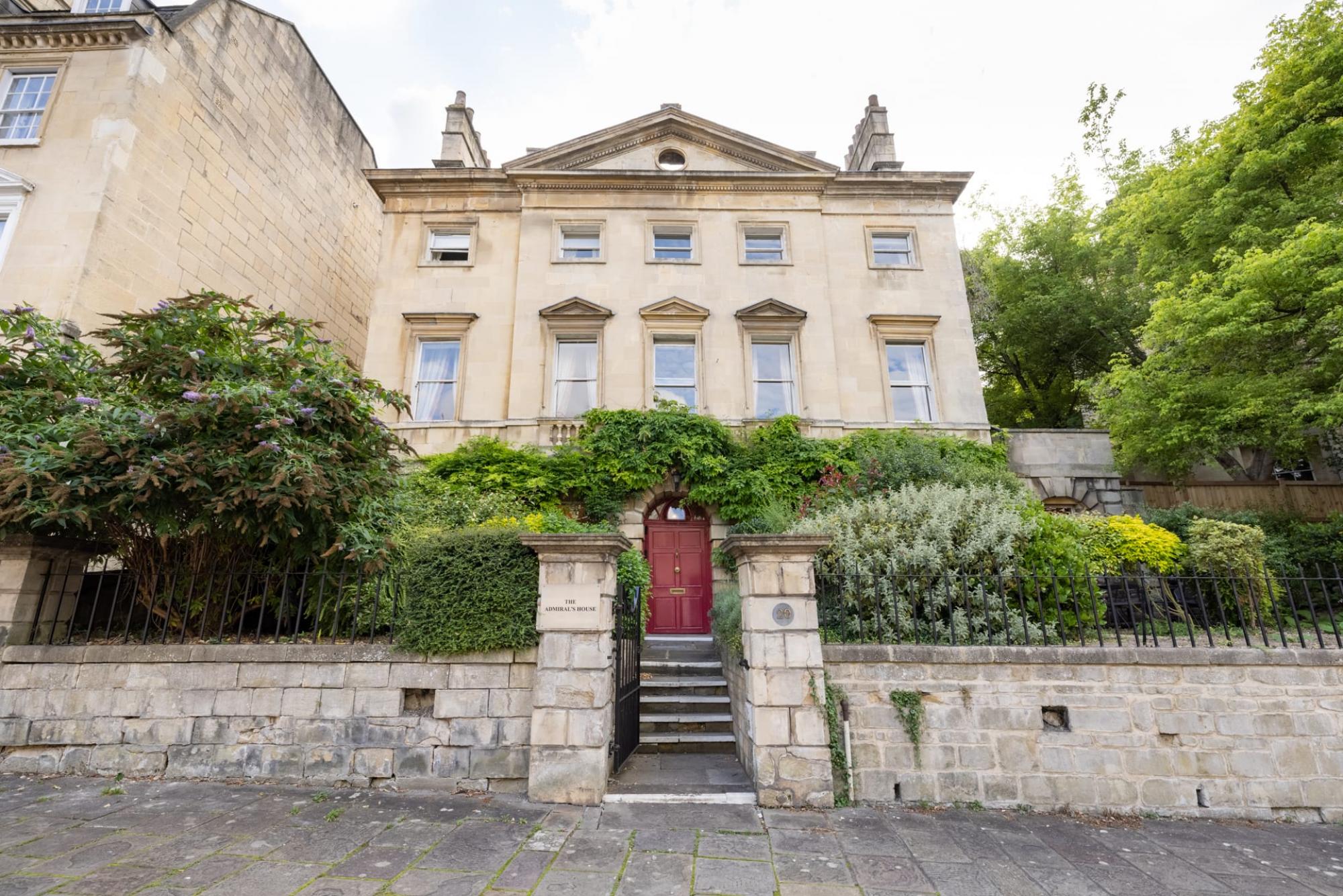 Property Image 1 - Stunning, Historical Mansion in the Centre of Bath
