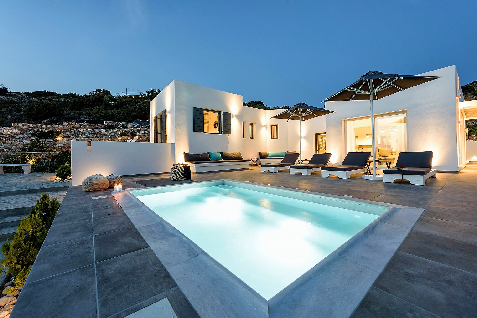 Property Image 1 - Elegantly Designed 5 Bedroom Villa Overlooking Aegean Sea in Paros