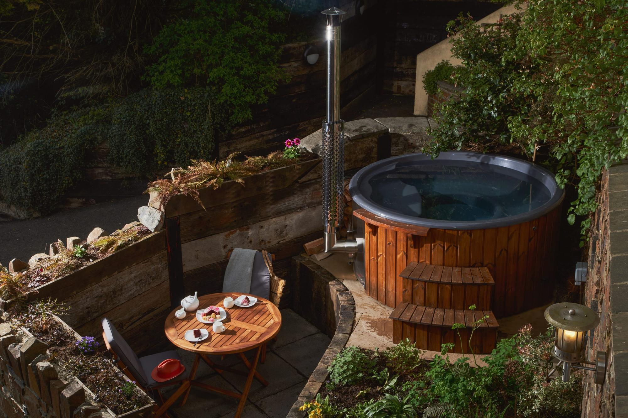 Property Image 1 - Stylish bolthole with hot tub and pool in Dartmoor National Park