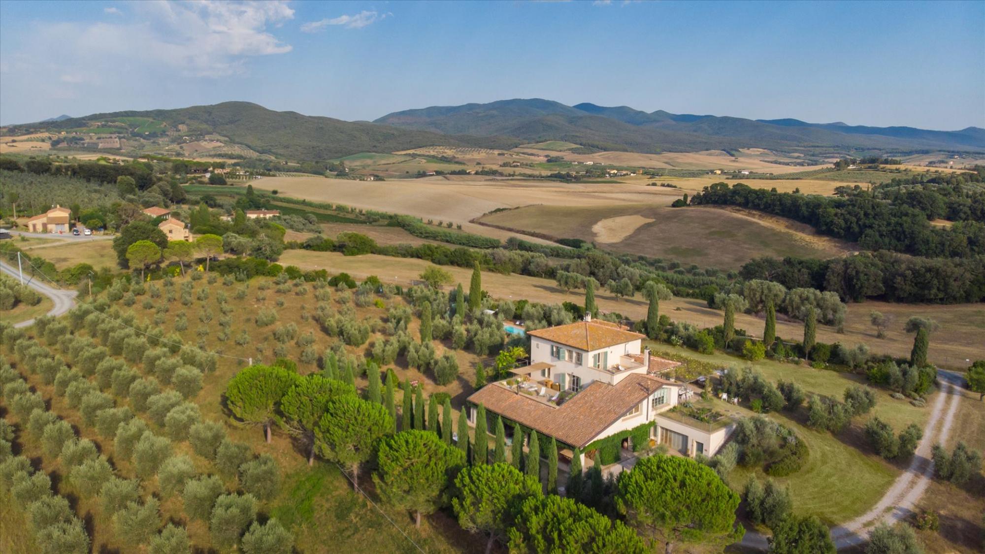 Property Image 2 - Superior Two Floors Villa Surrounded by Olive Groves