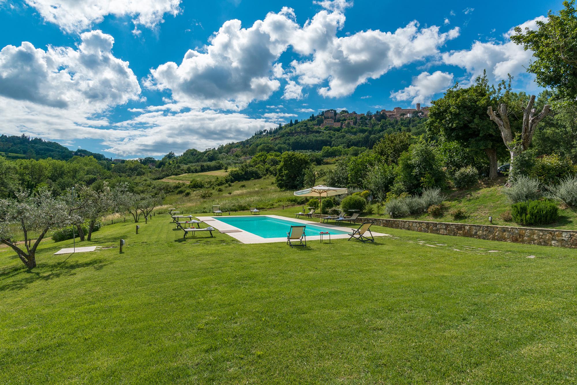Property Image 2 - Exquisite Rustic Villa at the Foot of Montepulciano