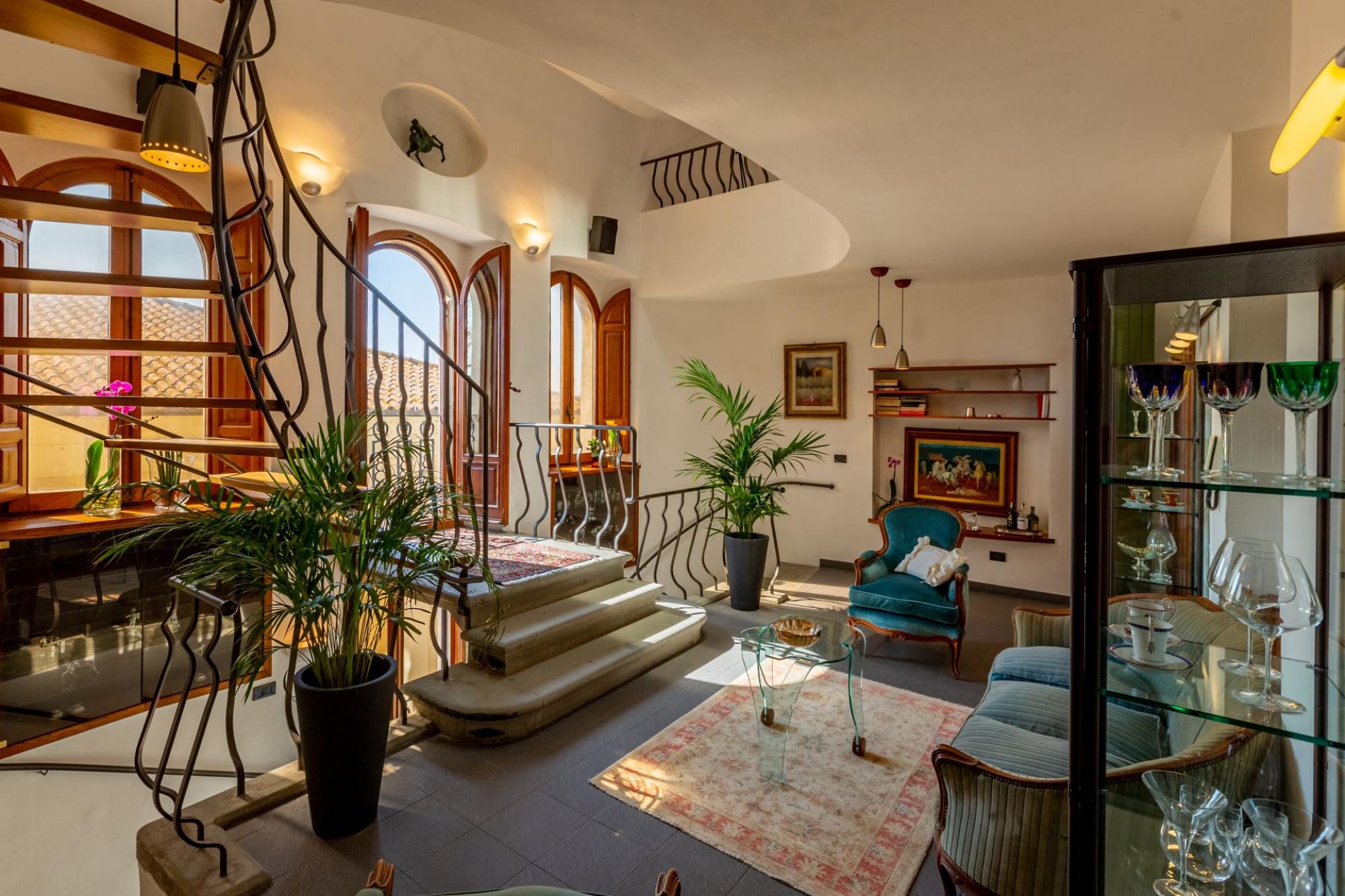 Property Image 1 - Historic and elegant residence with 2 double bedrooms and 3 bathrooms  located in the historic cente-LA SU