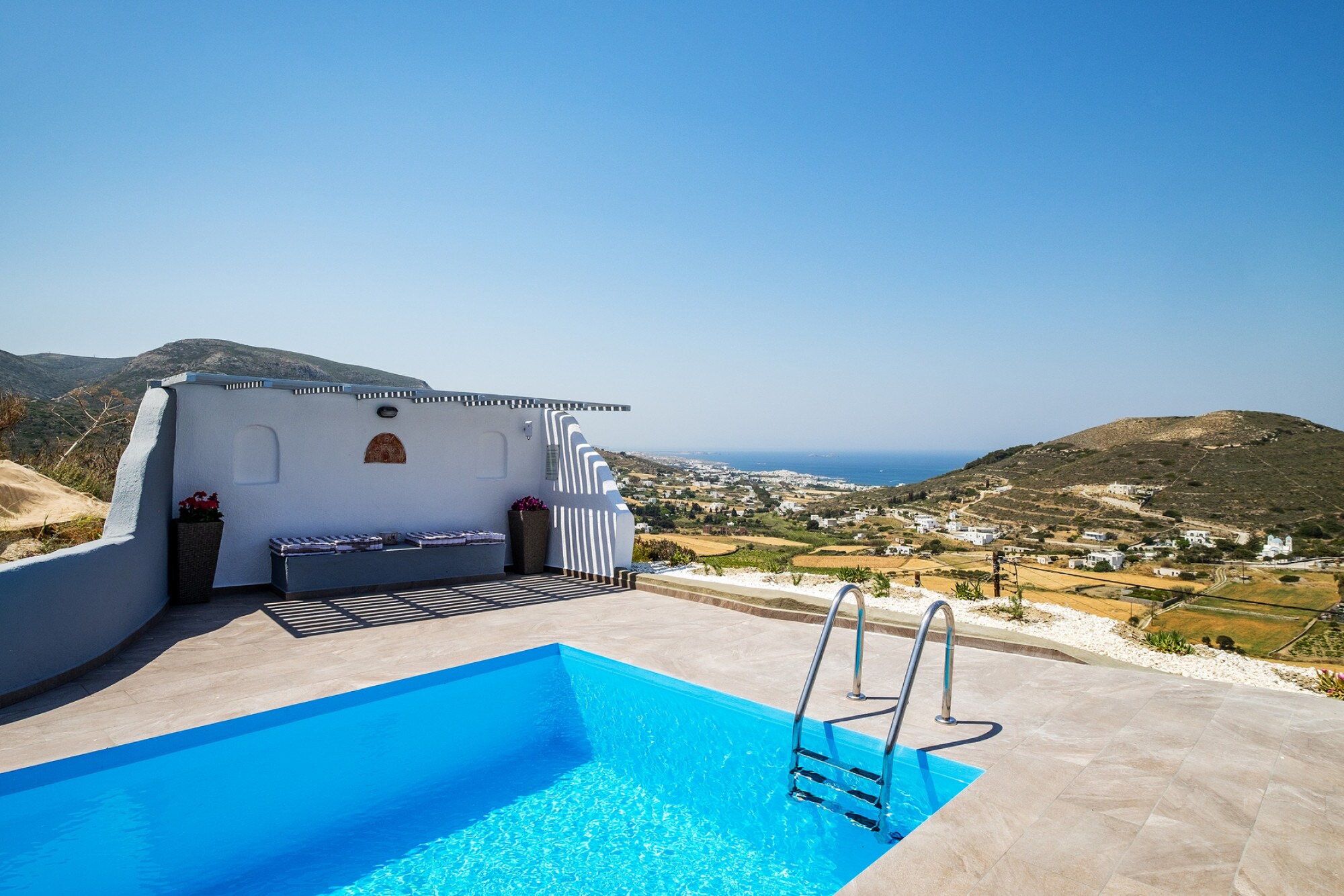 Property Image 2 - Paros Sunny Villa with Swimming Pool 