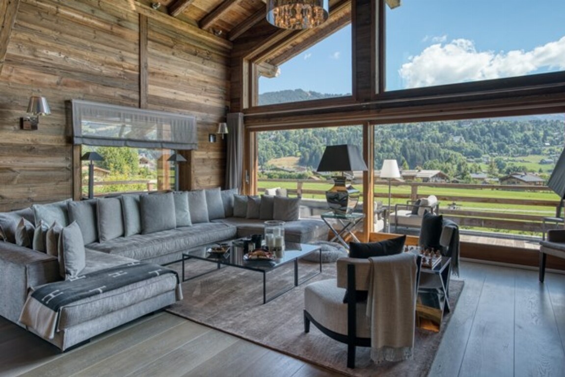Property Image 1 - Big 5 bedroom chalet in Megeve with Hot tub