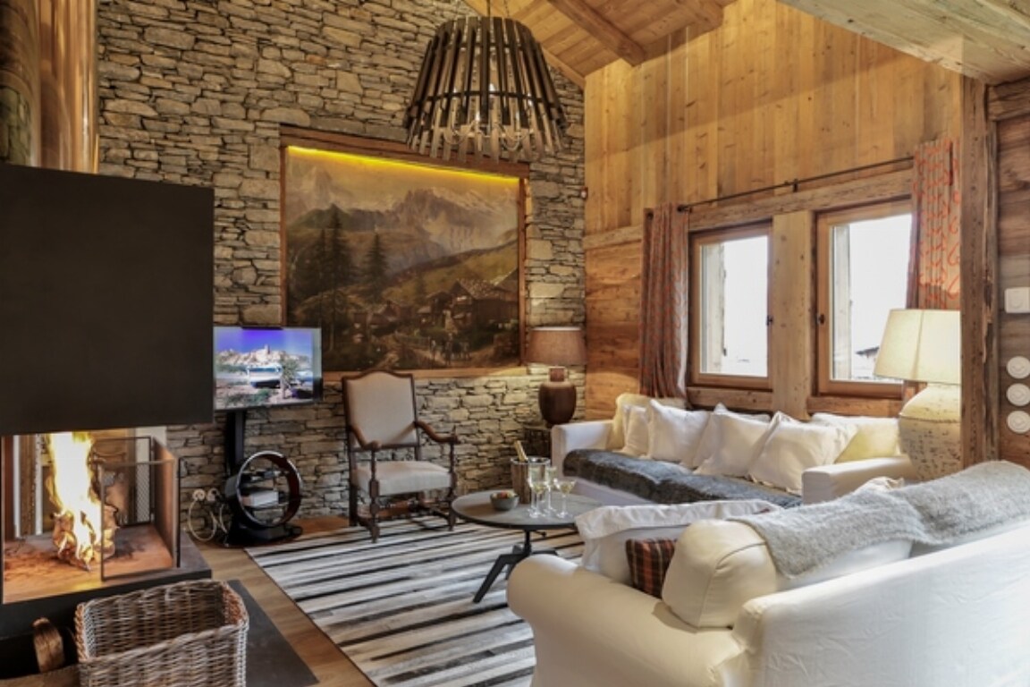 Property Image 1 - Bright 3 bedroom chalet in Megeve with fireplace