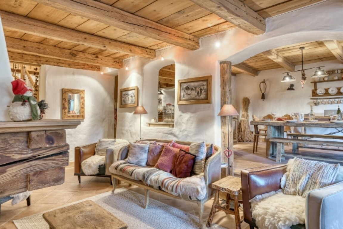 Property Image 1 - brilliant 6 bedroom chalet in Megeve with fireplace