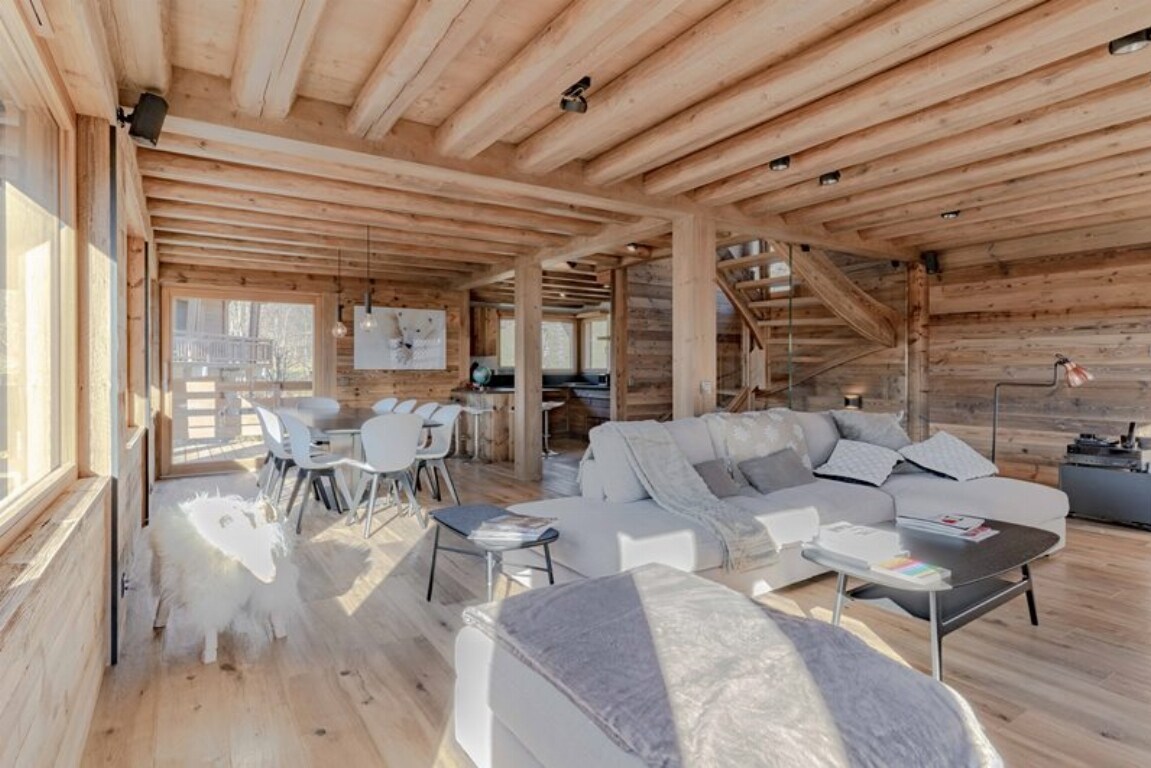 Property Image 2 - Cozy 4 bedroom chalet in Megeve with balcony