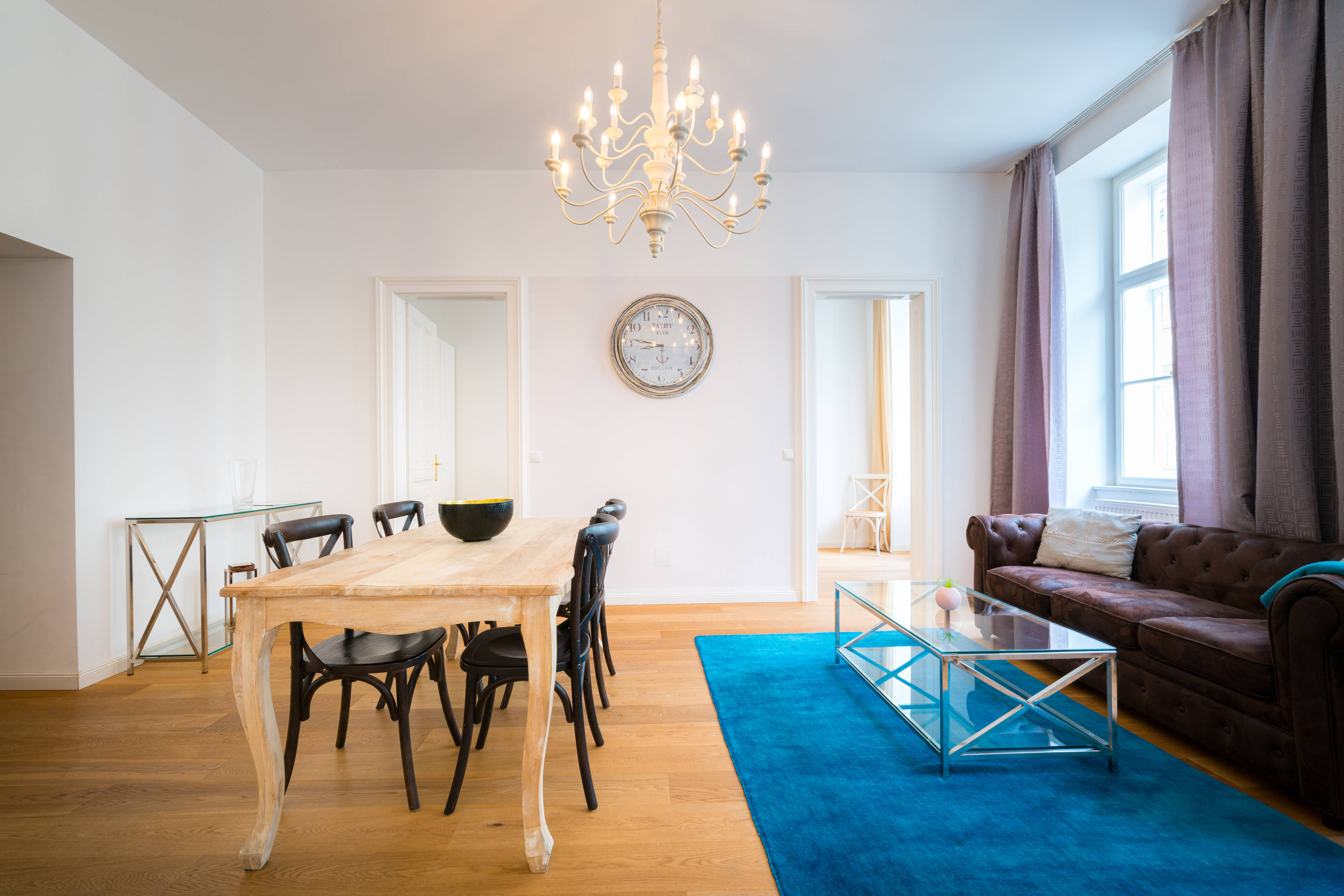Property Image 1 - Luxurious Apartment with Elevator close to Naschmarkt