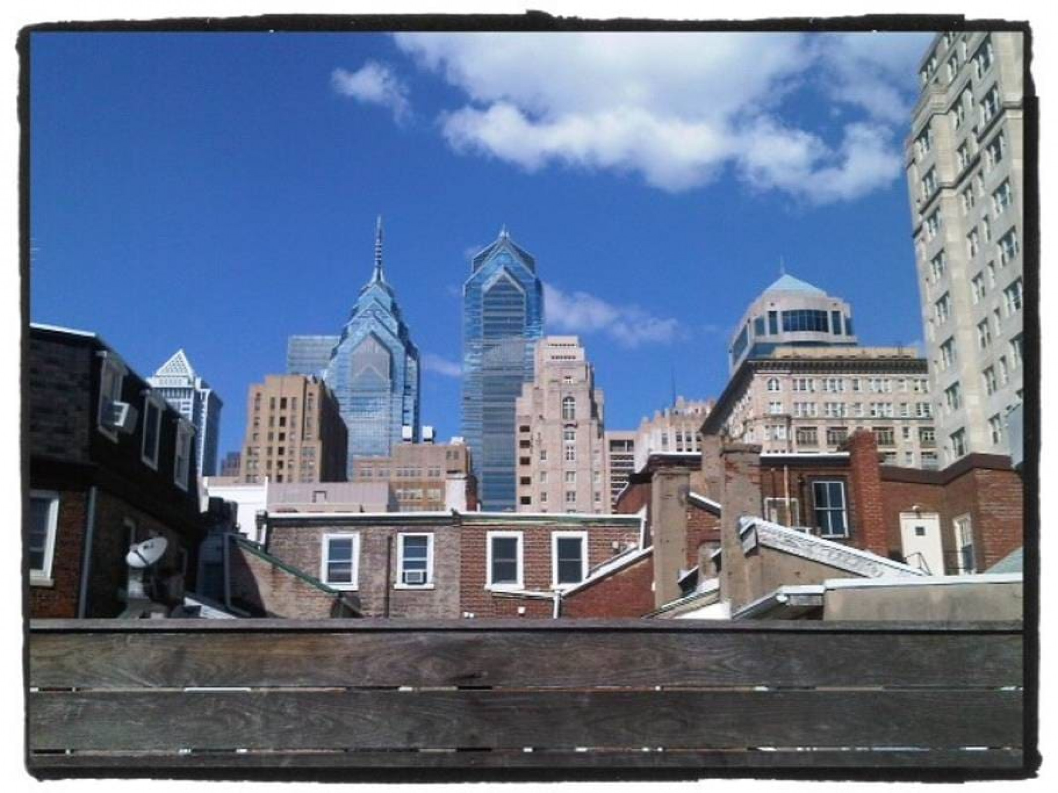 Property Image 1 - 314 S 16th St · Rittenhouse★ROOFDECK★3BR★2800SF★GR8 for FAMILY