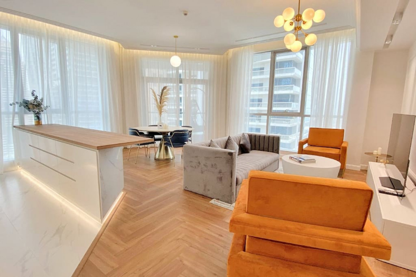 Property Image 1 - vibrant 2 bedroom apartment  in Dubai
