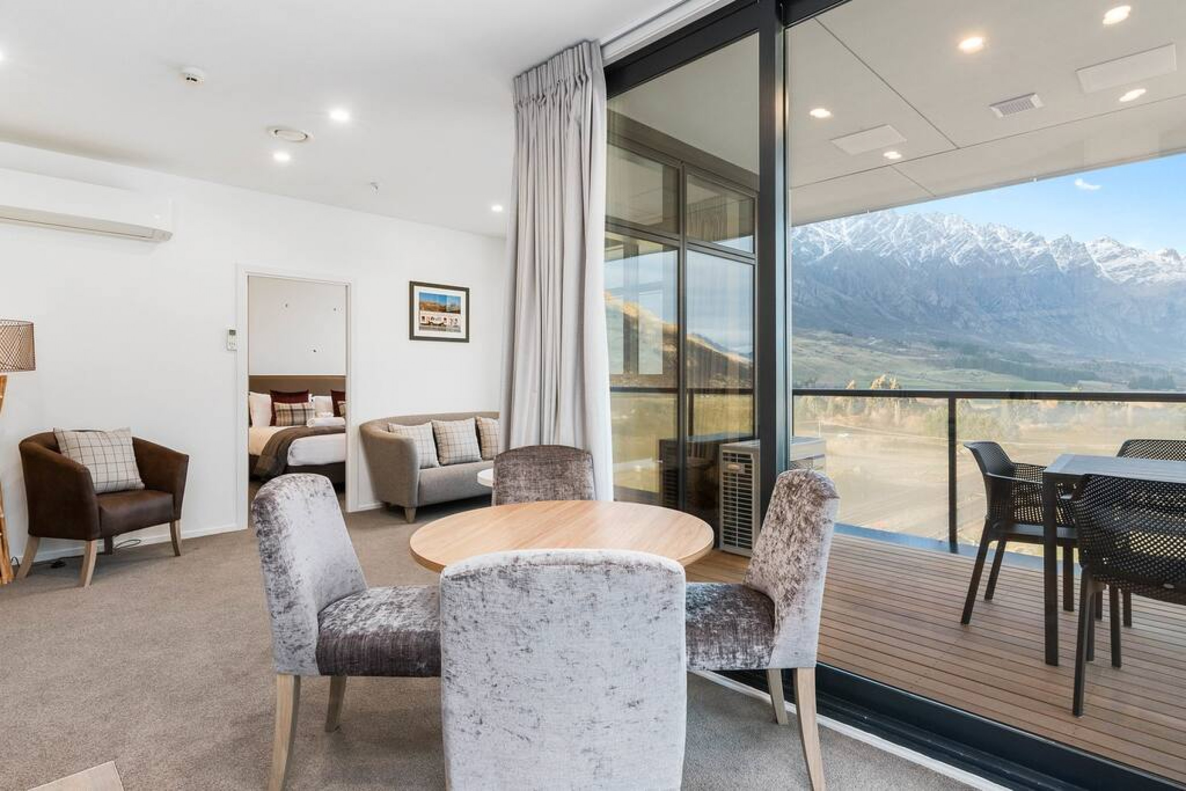 Property Image 2 - Wall to Ceiling Mountain Views | Private Balcony | Modern and Immaculate