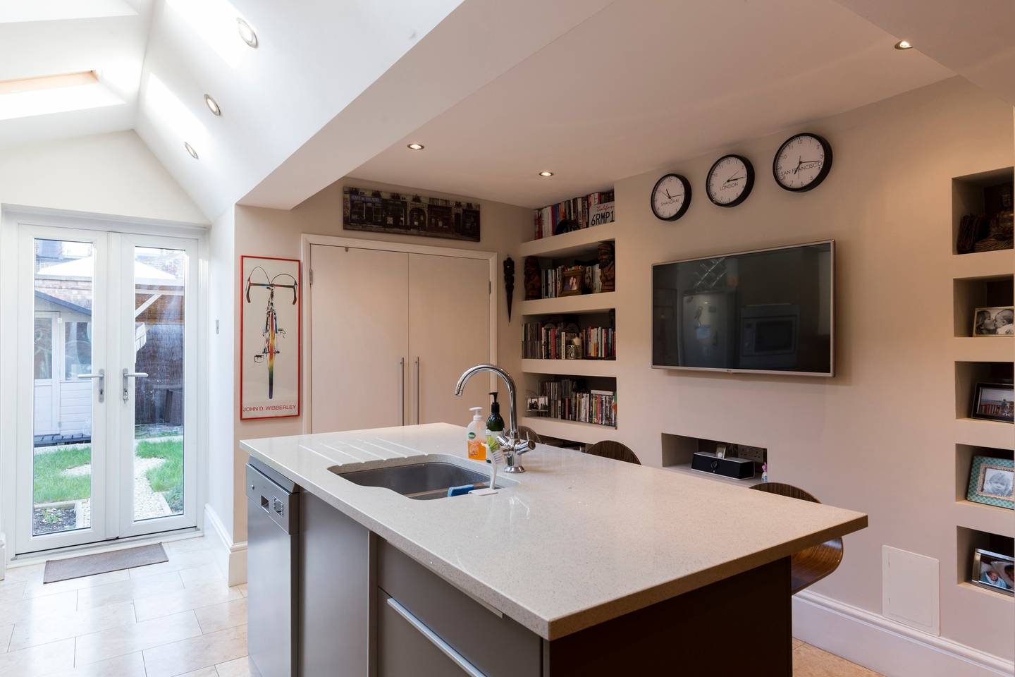 Property Image 2 - Exclusive Upscale Edwardian Home in Colliers Wood