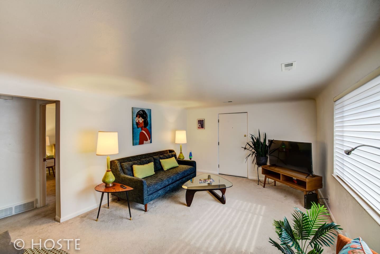 Property Image 1 - 1BR, 70’s Inspired, Close To Broadmoor & Downtown