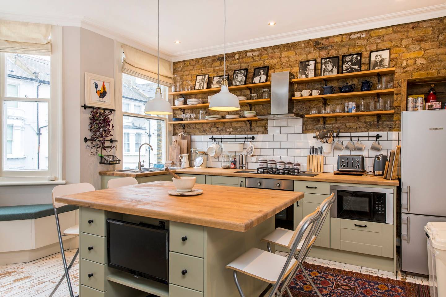 Property Image 2 - Charming and Chic Two Bedroom in Fulham
