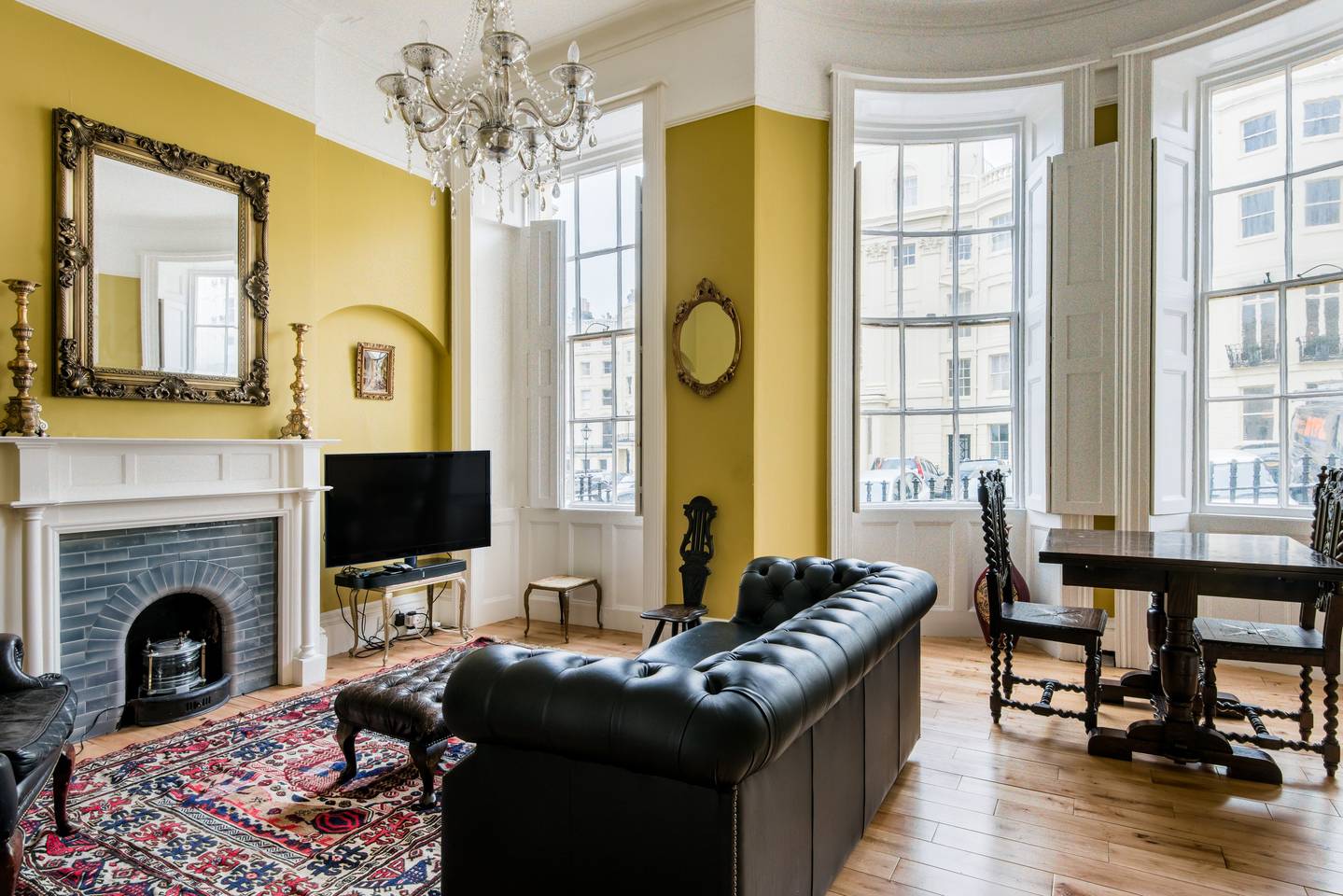 Property Image 1 - Classically elegant and stylish Regency Apartment