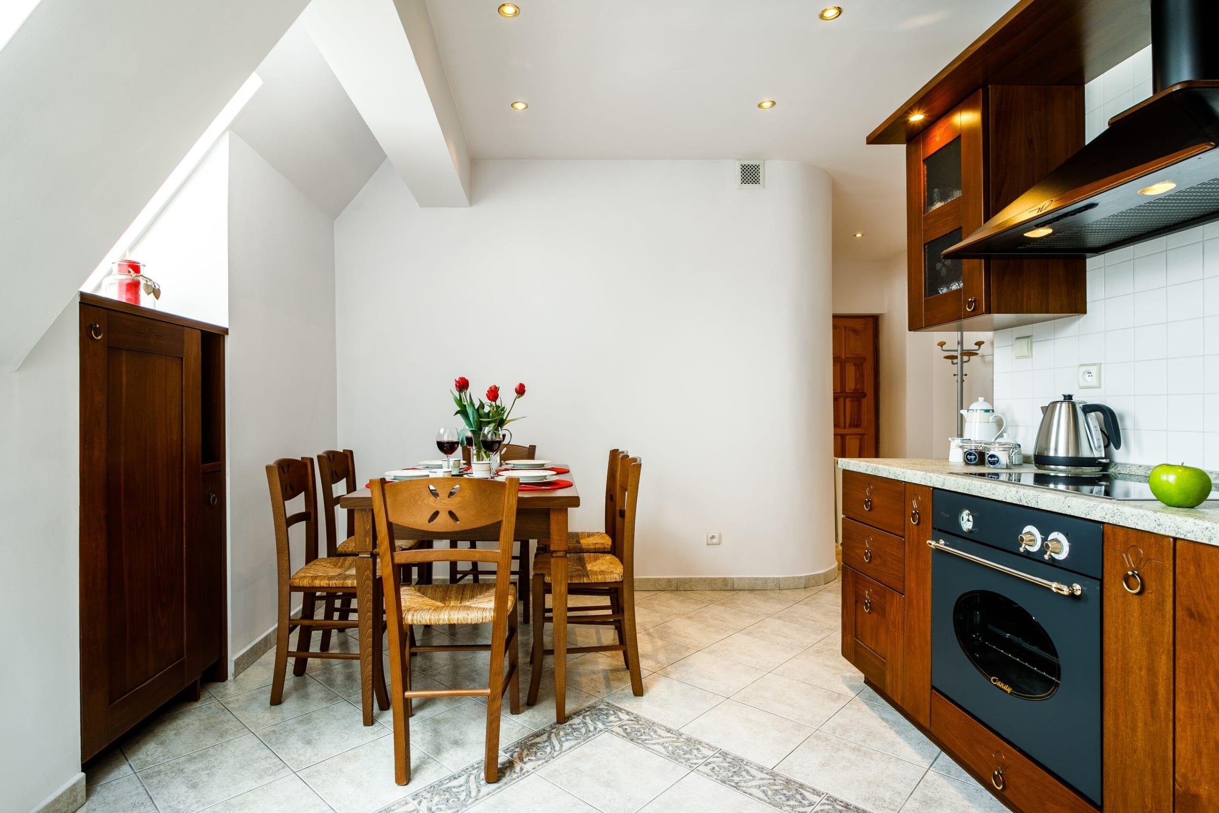 Property Image 2 - Charming Traditional Apartment in the Heart of the City