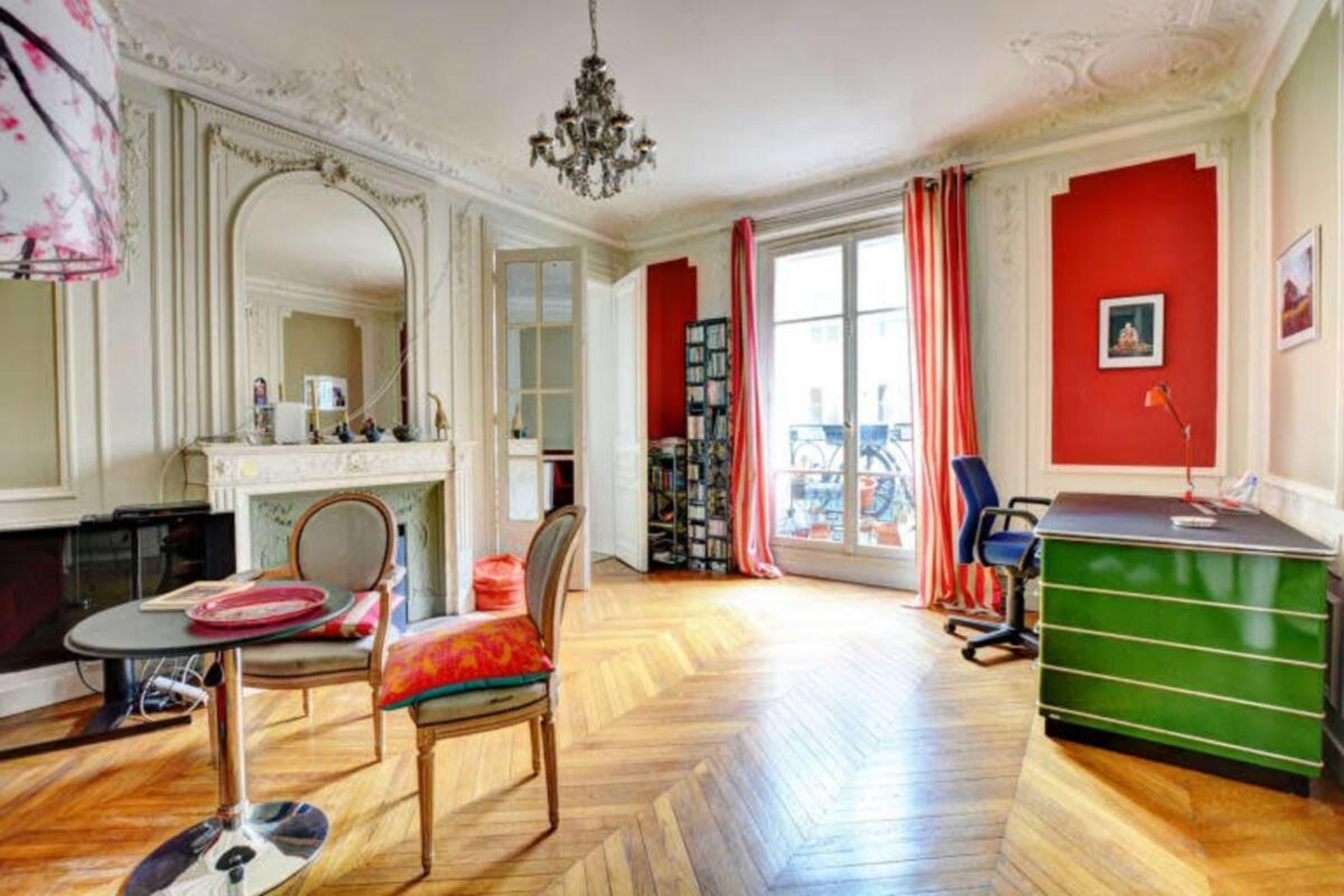 Property Image 2 - Spacious Typical Parisian Flat with 1 bedroom