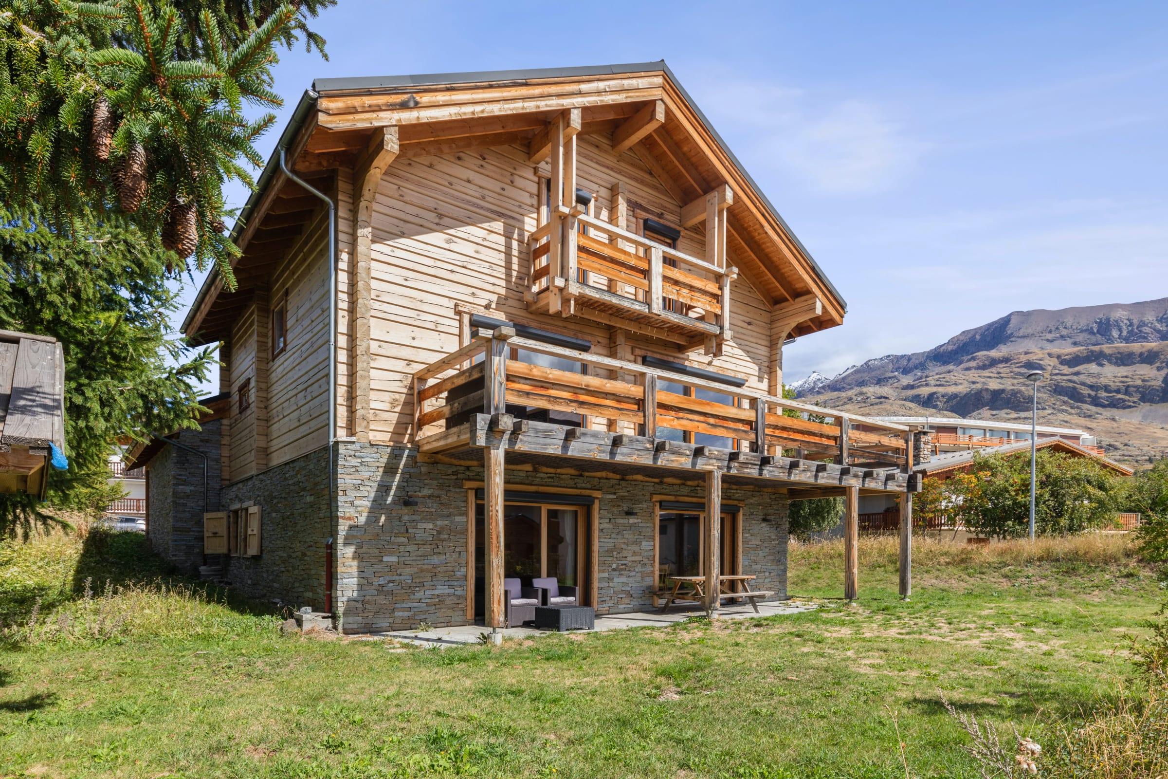 Property Image 1 - Superb flat in a chalet in L’Alpe d’Huez heart