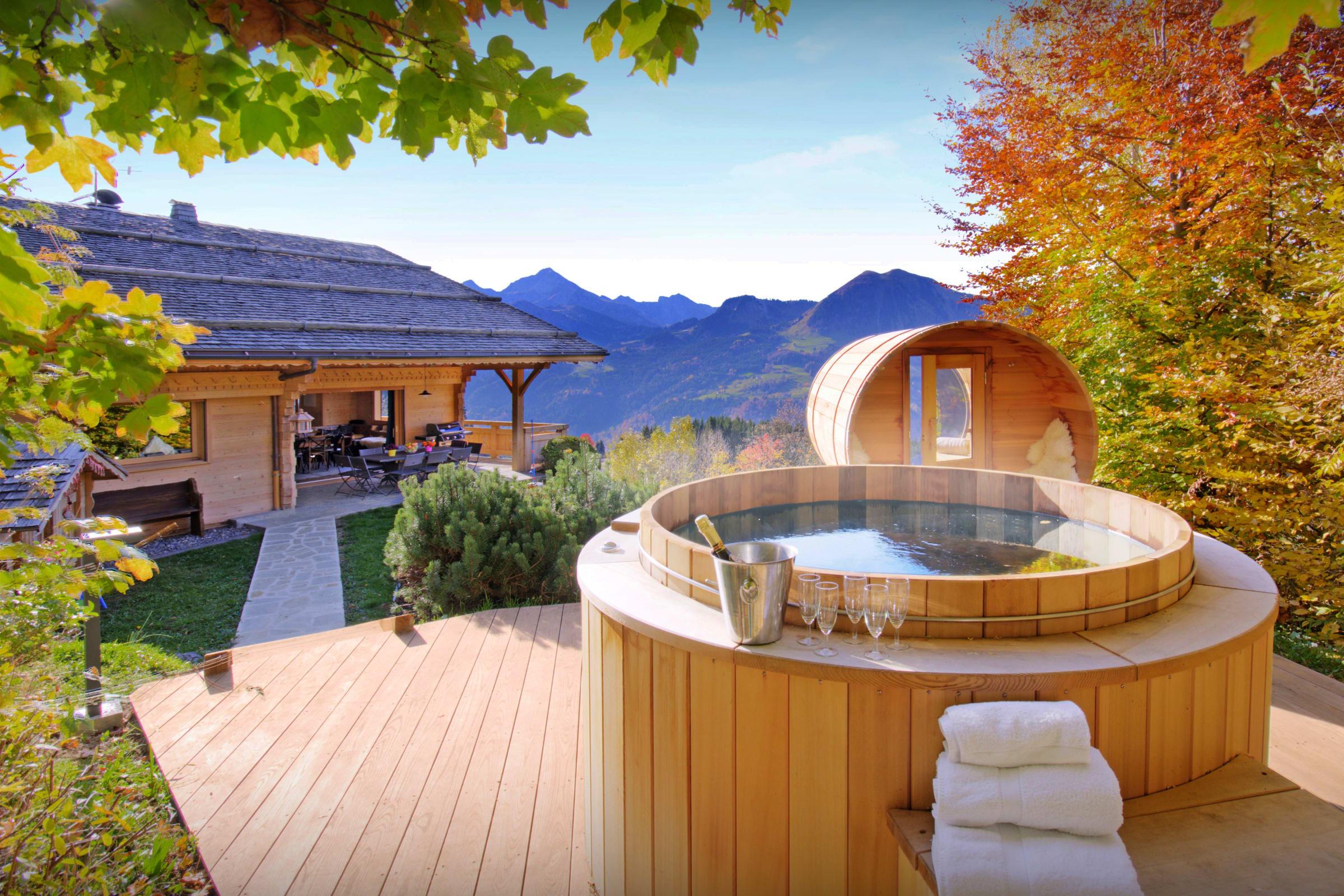 Property Image 1 - Cozy Chalet With Hot Tub and Sauna