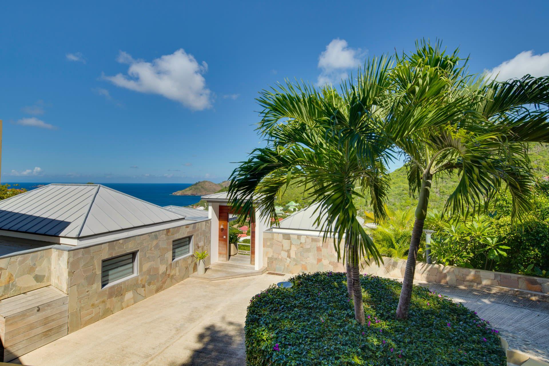 Property Image 2 - Cozy Deluxe Villa with Panoramic Seascape