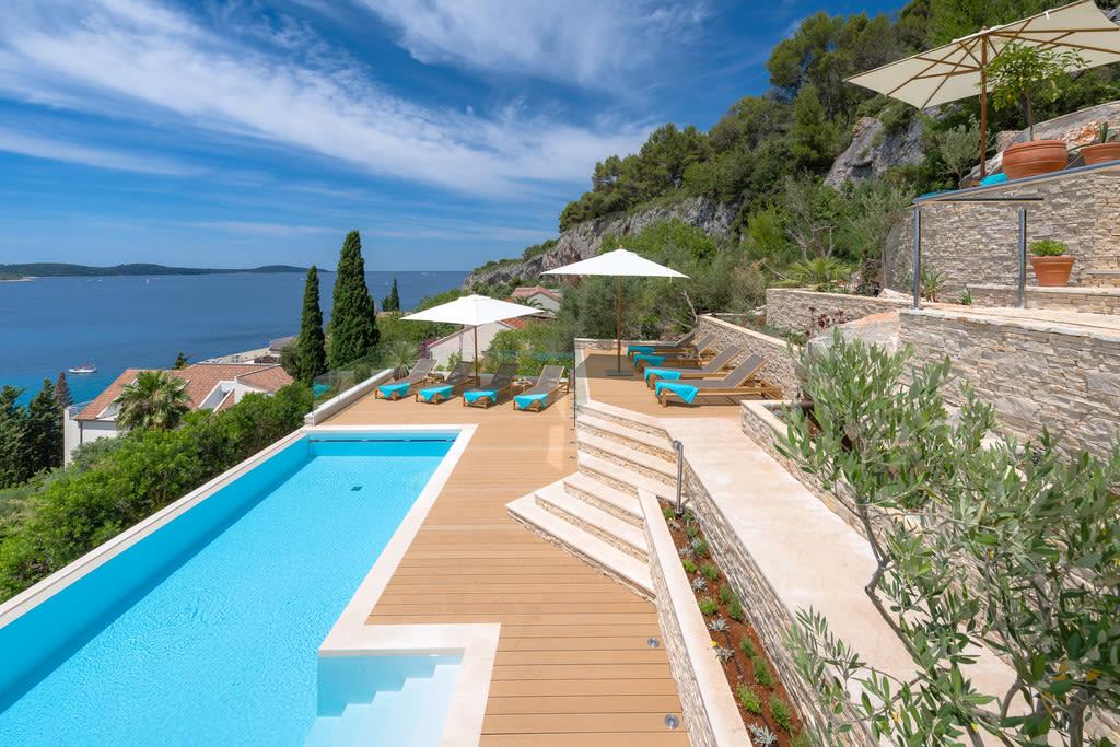 Property Image 1 - Majestic Tranquil Villa with Stunning Panoramic View