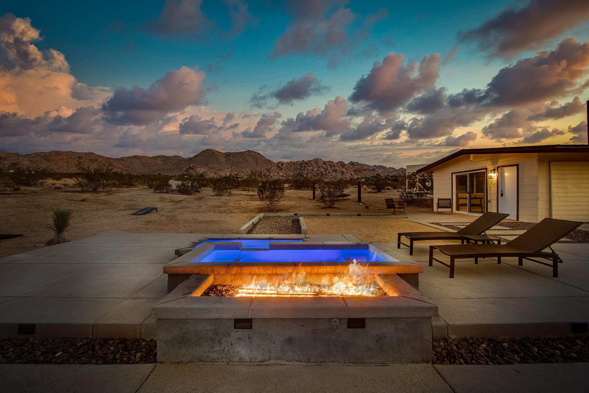 Property Image 2 -  The Moon | Designer Home right behind the Joshua Tree National Park