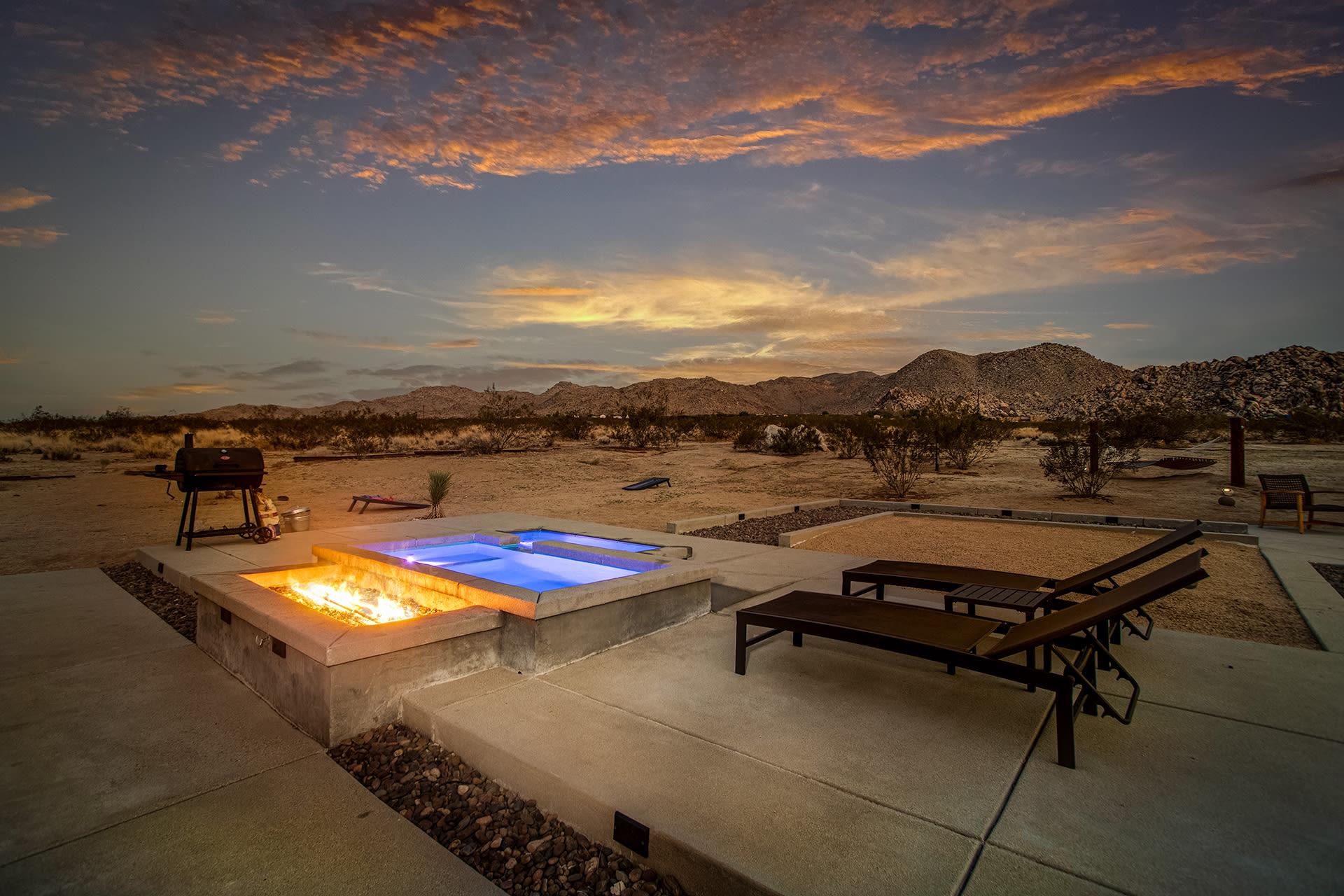 Property Image 1 -  The Moon | Designer Home right behind the Joshua Tree National Park