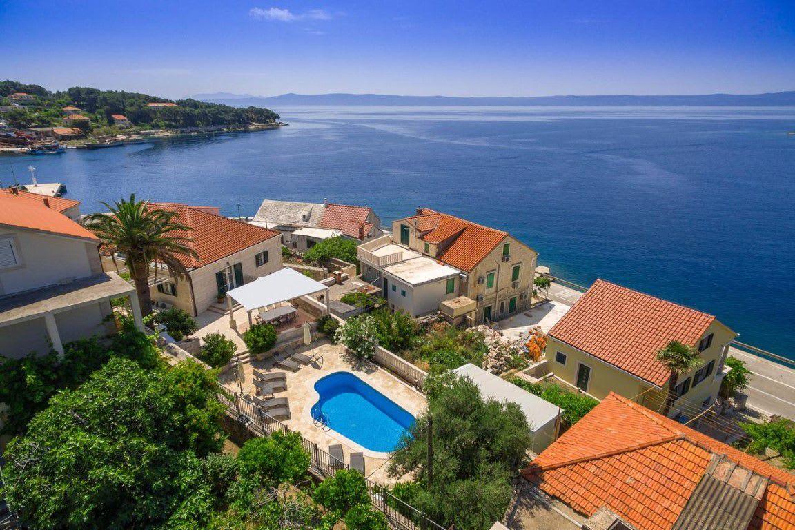 Property Image 1 - Charming Family Villa With Pool And Sea View