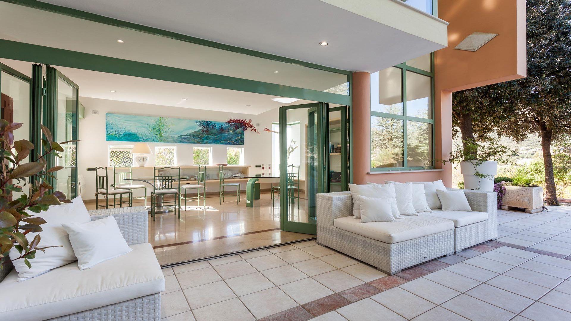 Property Image 2 - Stylish Villa With Modern Design & A Pool
