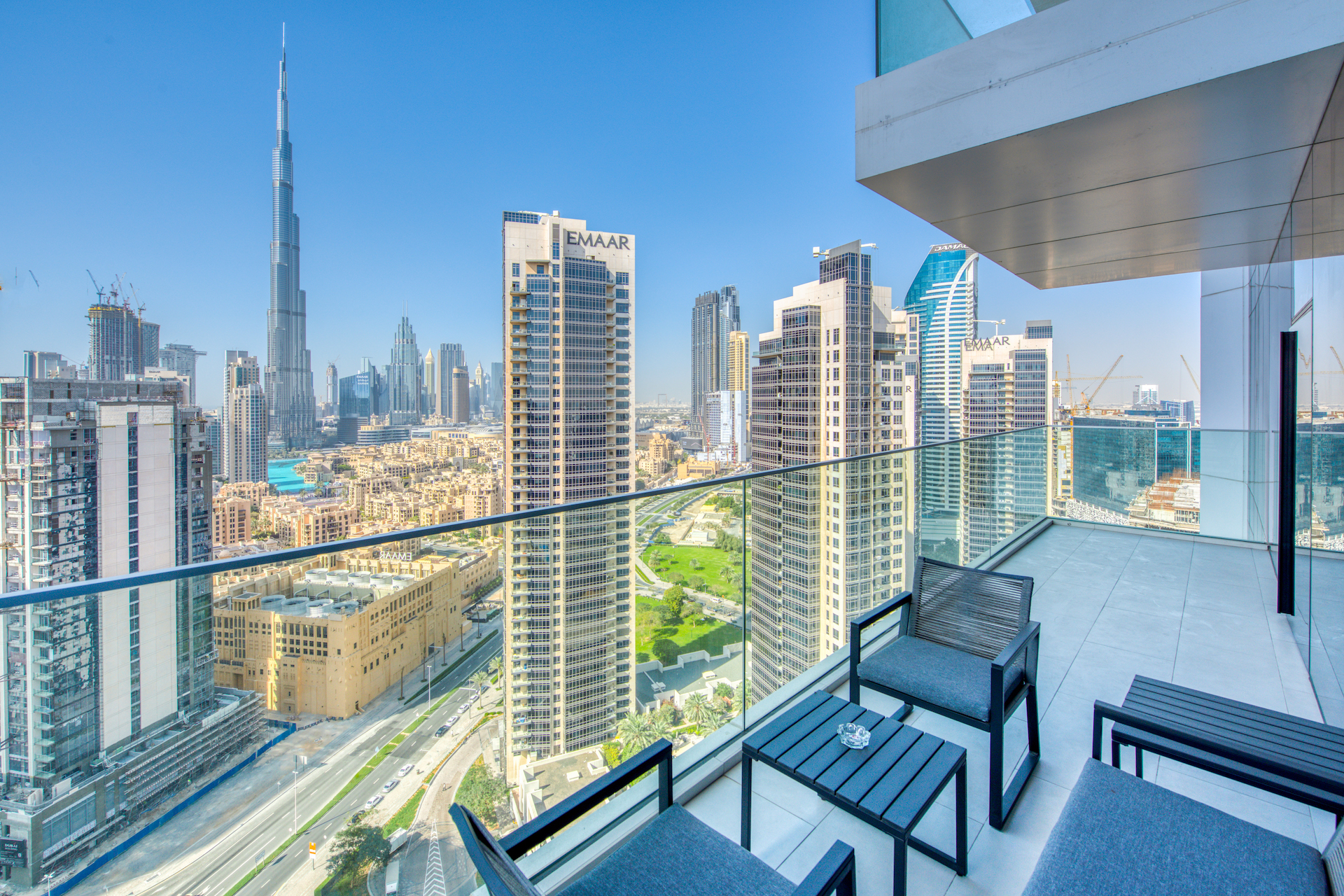 Property Image 1 - Modern Apartment with Burj Khalifa View