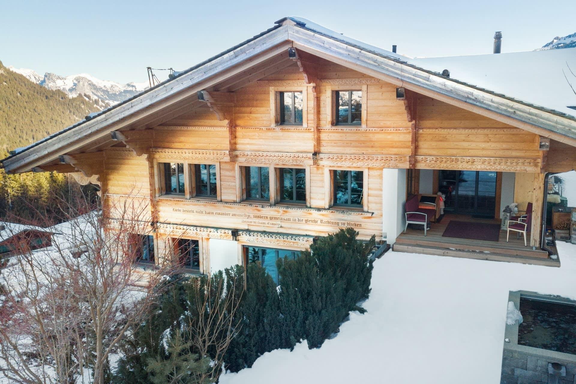 Beautiful Modern Chalet in the Gstaad Region