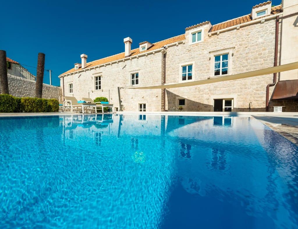 Property Image 1 - Exceptional Private Estate With Swimming Pool