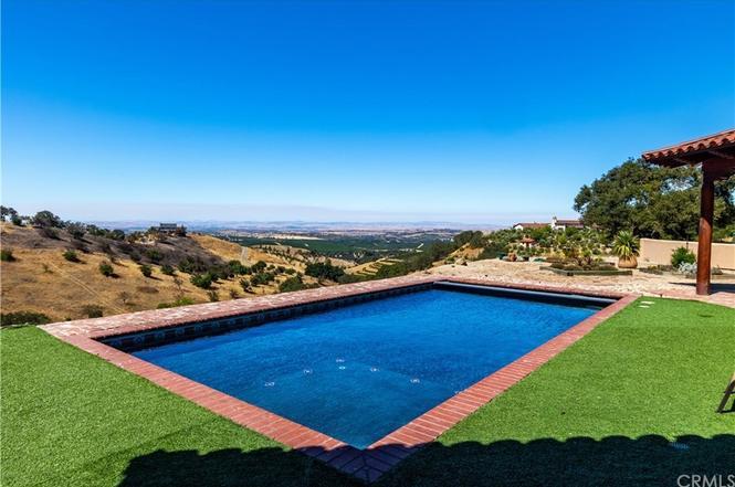 Property Image 1 - Rural Retreat with Pool