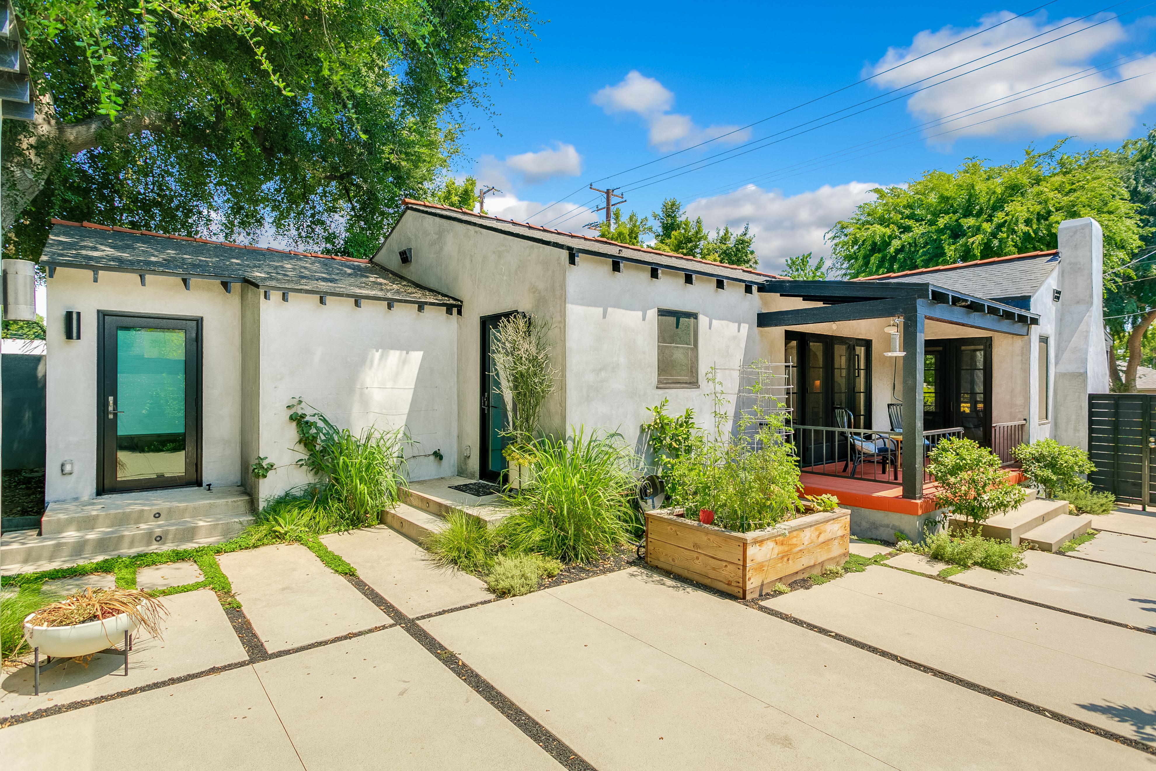 Property Image 1 - Modern Bungalow Close to Arroyo and Rose Bowl