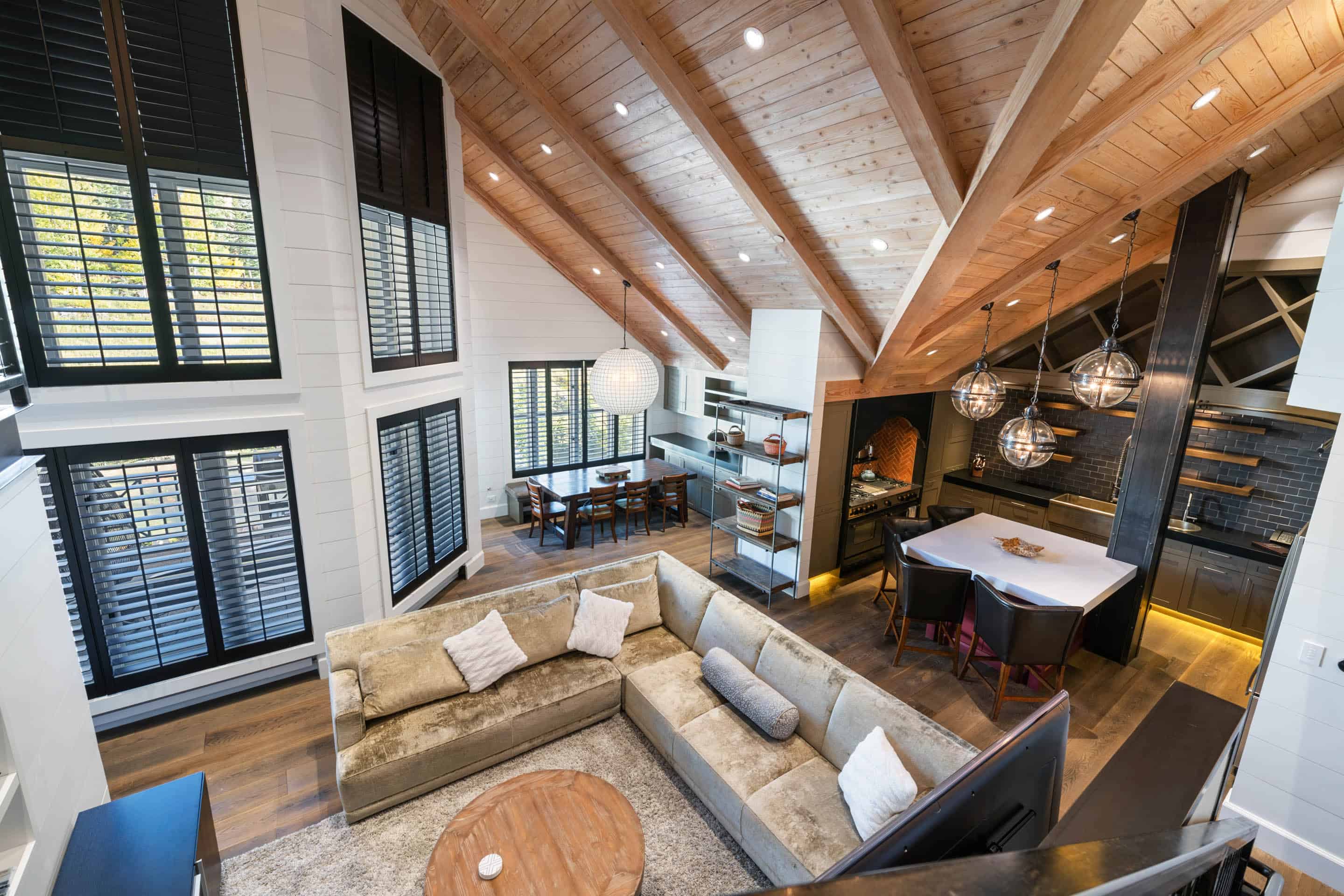 Property Image 2 - Exquisite Mountain Chic Penthouse
