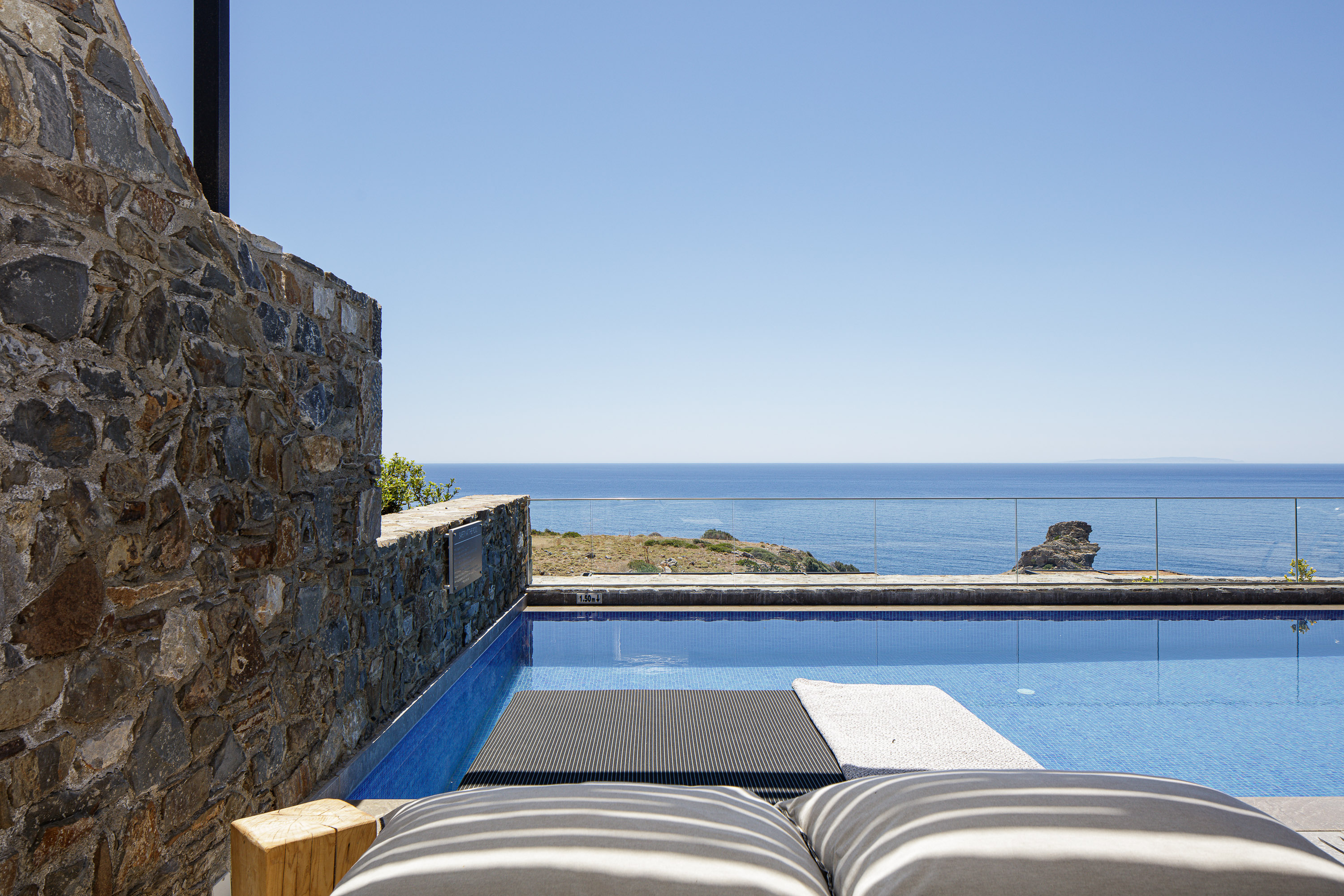 Property Image 2 - Hillside Gorgeous Stone Villa with Panoramic Sea View