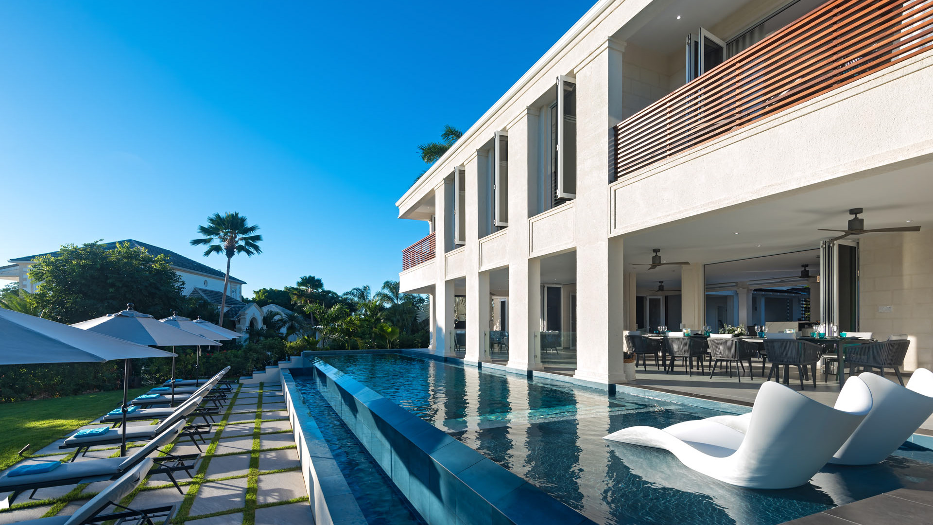 Property Image 2 - Luxury Villa with 60-Foot Long Pool