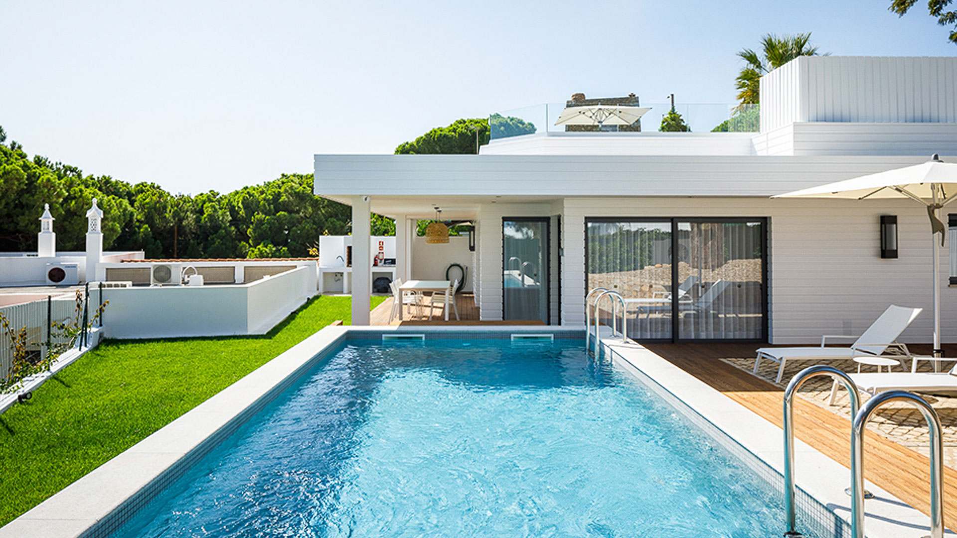 Property Image 2 - Contemporary Beach House with Private Pool and Sea Views