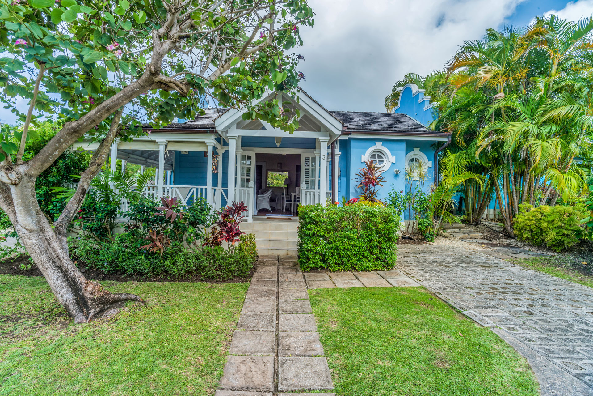 Property Image 2 - Perfect Bajan Hideaway with Access to Shared Pool