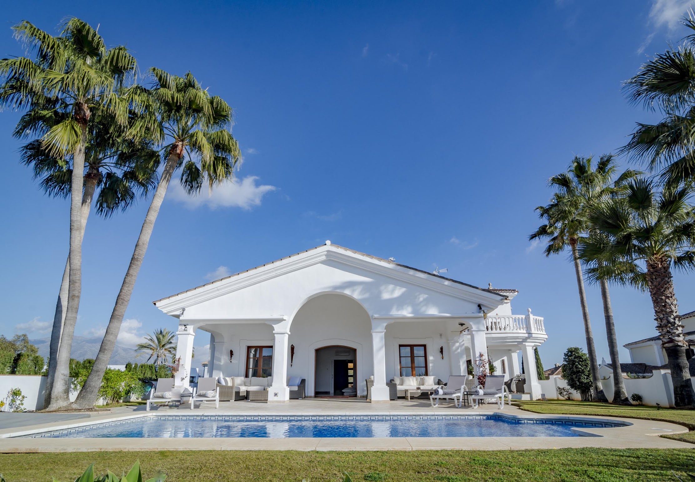 Property Image 1 - Stunning villa with private pool, jacuzzi and sea views