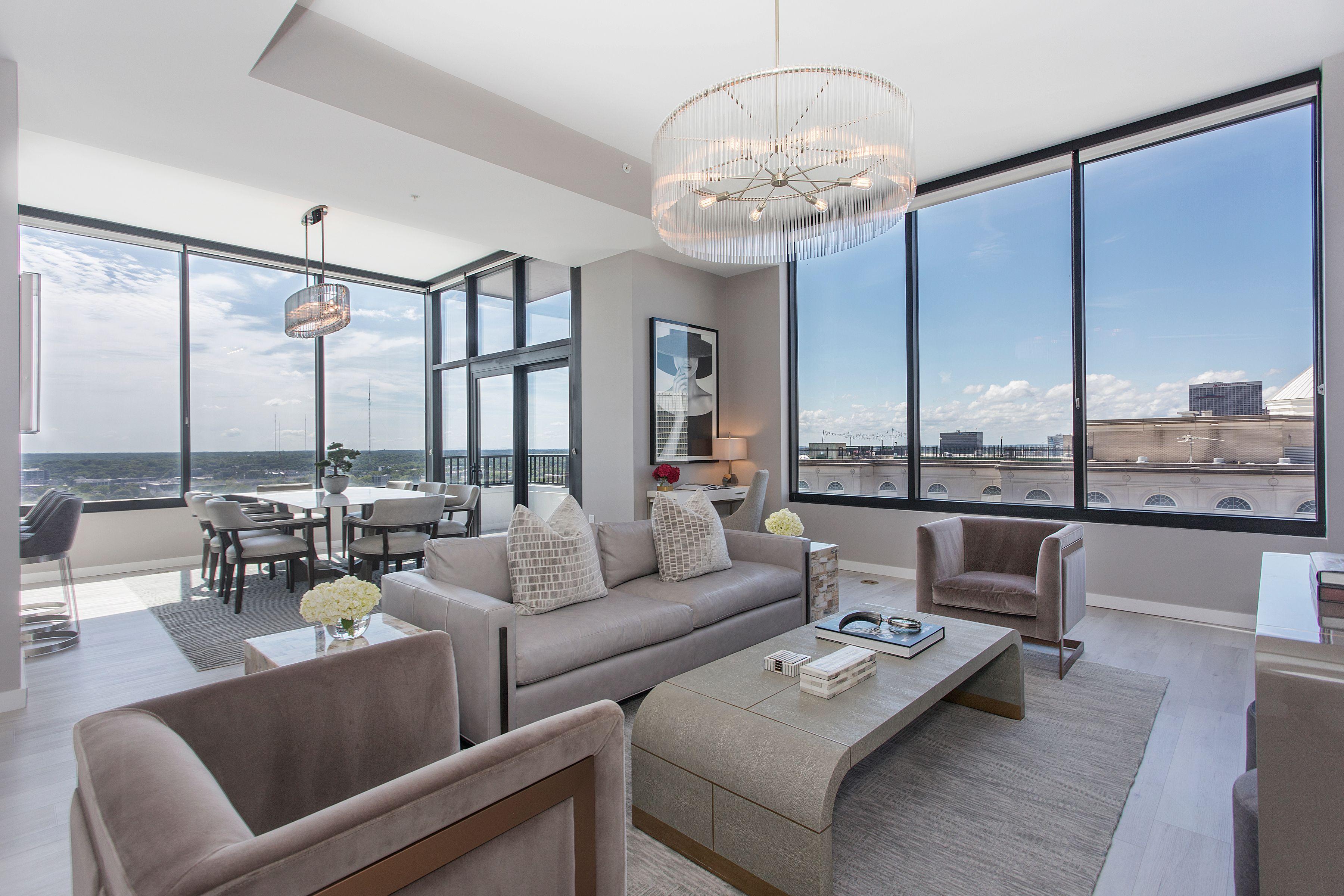 Property Image 2 - Magnificent Midtown Penthouse with Stunning Views