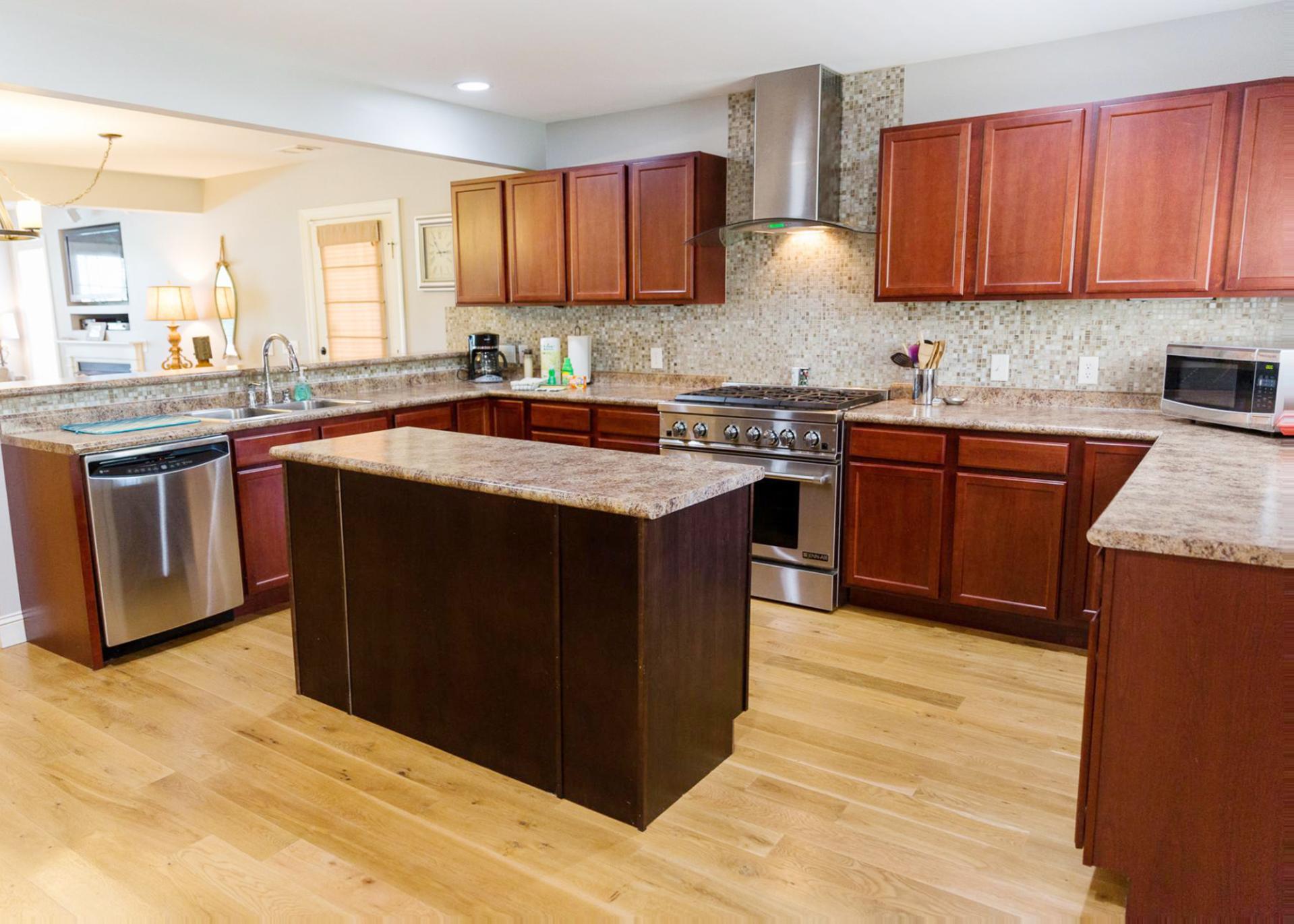 �Wonderful, gourmet kitchen with all of the amenities