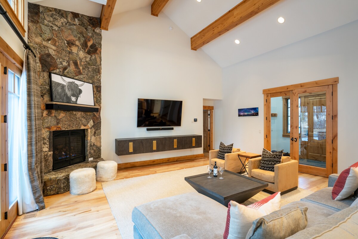 Property Image 2 - Truckee - The Lodge at Gray’s Crossing